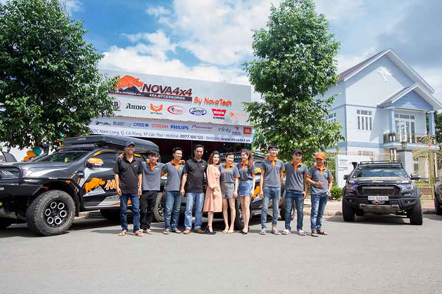 Đội ngũ nhân viên Nova4x4 Cần Thơ