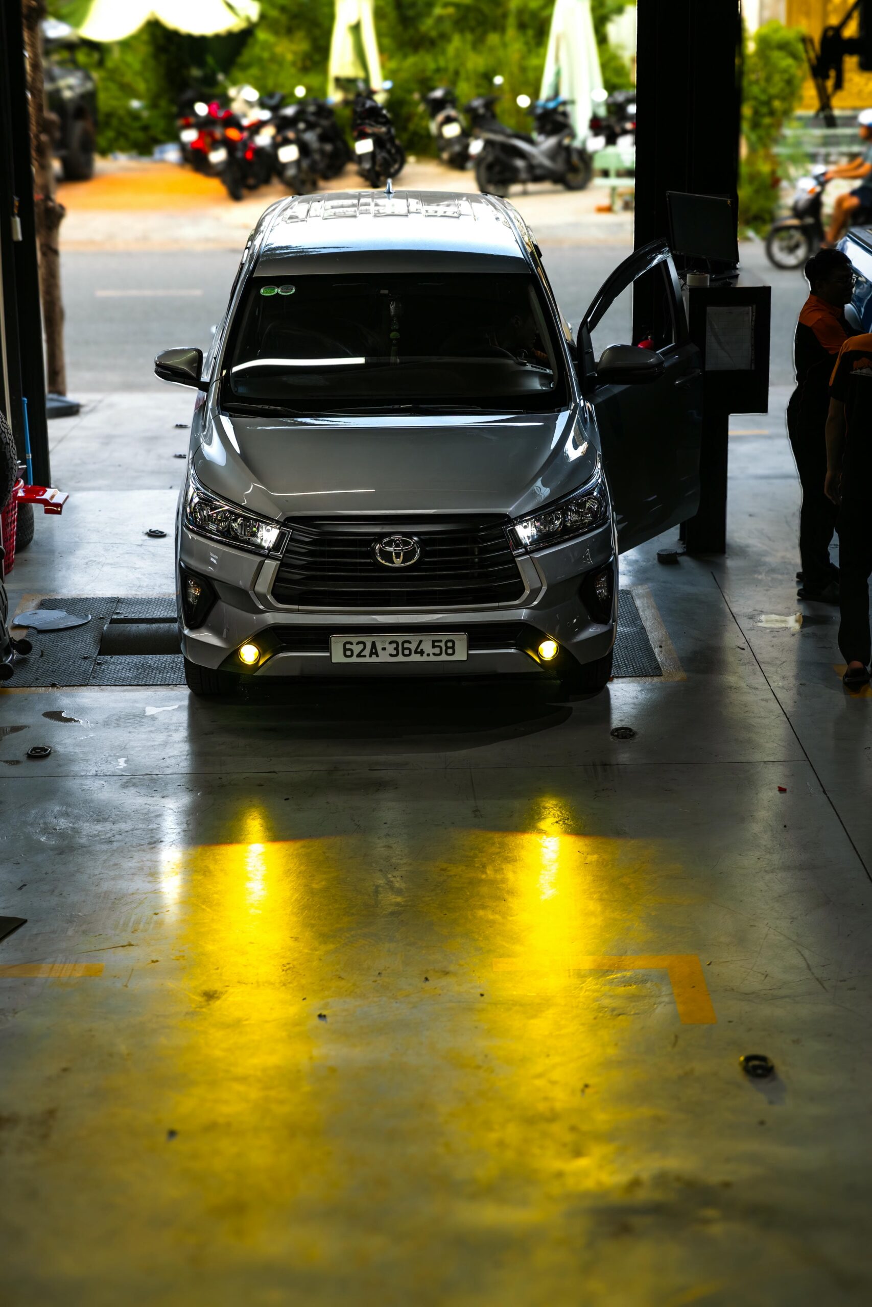 Toyota lên đèn Kenzo Z20