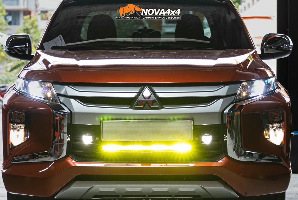 Độ đèn Mitsubishi Trion
