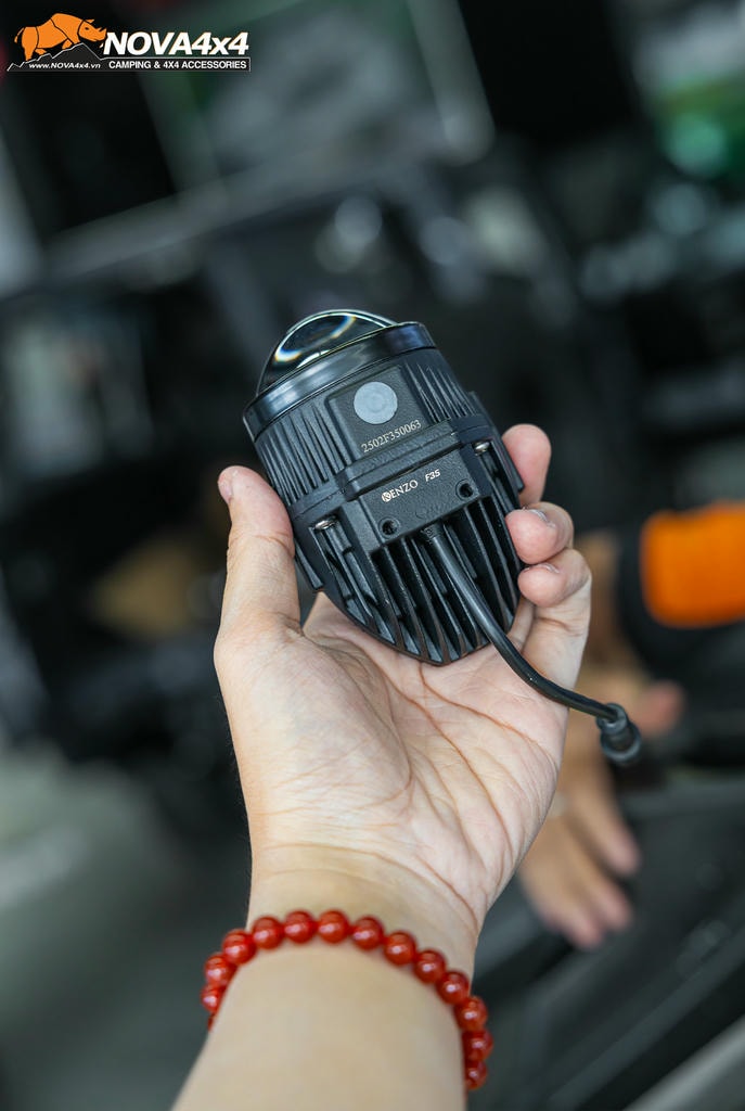 Kenzo F35 2" – 3 nhiệt màu linh hoạt, thích ứng mọi điều kiện Kenzo F35 2" – 3 nhiệt màu linh hoạt, thích ứng mọi điều kiện