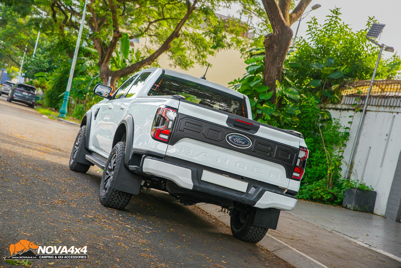 XLS độ không phải để giống người khác, mà để trở thành chính mình bodykit Raptor cùng bộ mâm Raptor