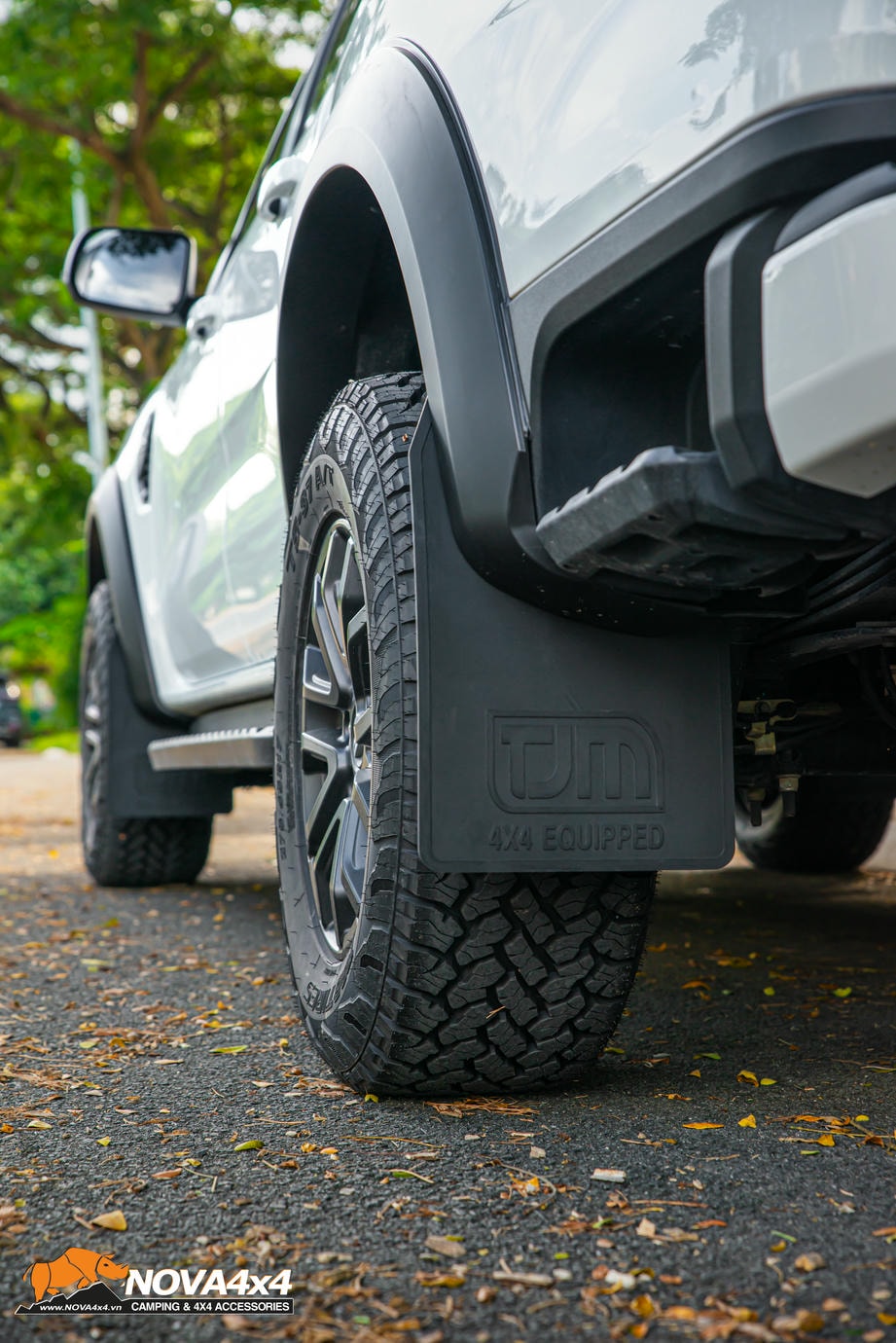 Vè chắn bùn TJM: hoàn thiện DNA Off-road Vè chắn bùn TJM: hoàn thiện DNA Off-road