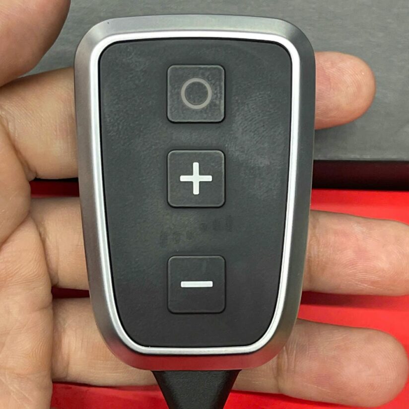 chip-chan-ga-PedalBox-DTE3700-cho-Mercedes-238989-thanh-ly (6)