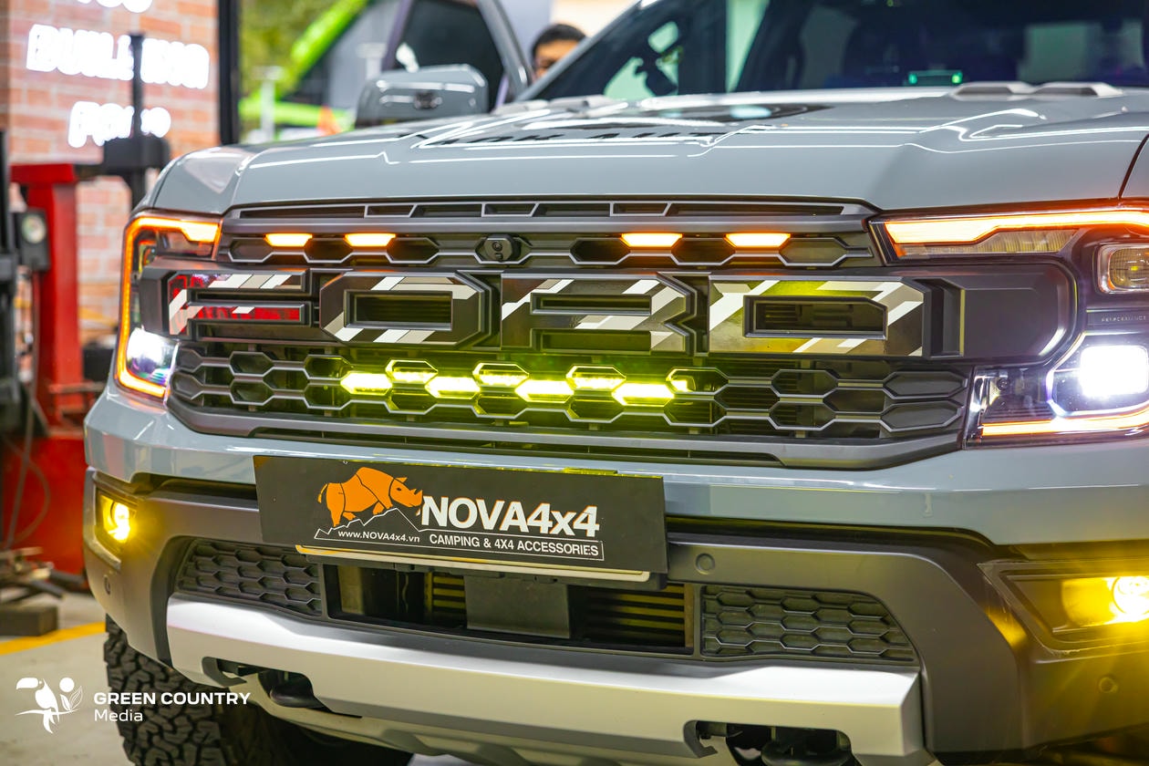 Stedi ST1K – Ánh sáng phá sương, chuẩn chiến thuật Stedi ST1K – Ánh sáng phá sương, chuẩn chiến thuật