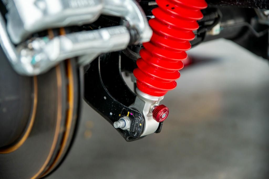 YSS Z-Series – tối ưu độ êm và kiểm soát