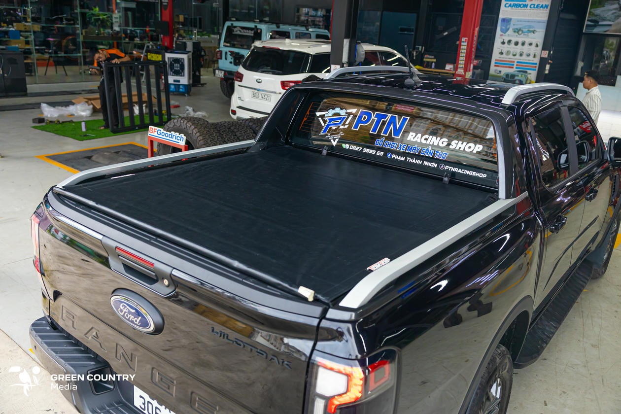 Nắp thùng bạt cuộn mềm Tontop: vừa tiện lợi, vừa tiết kiệm nhiên liệu