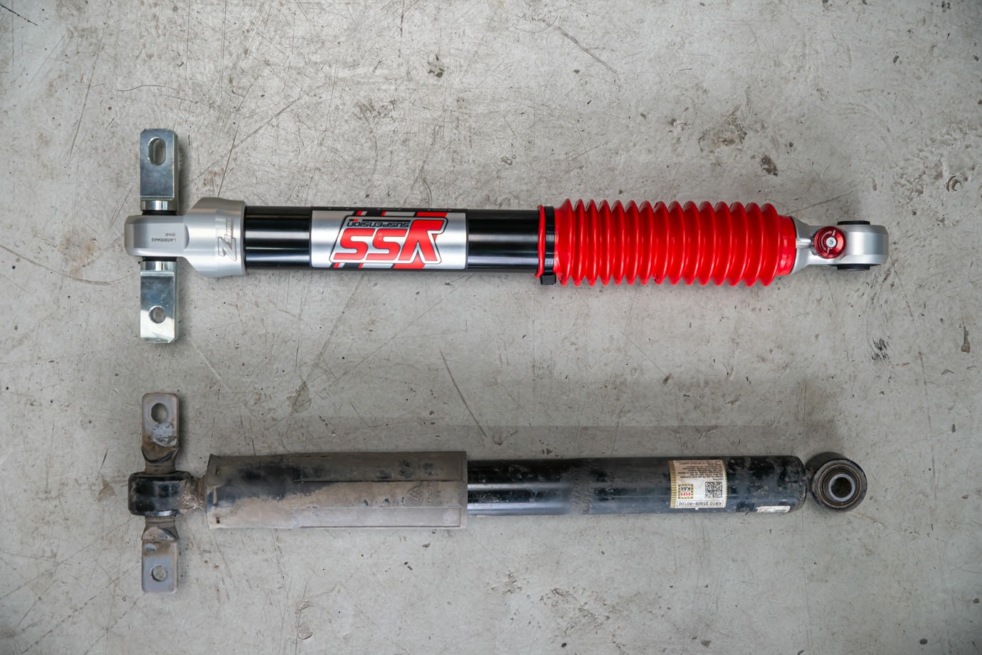 Giảm xóc nguyên bản Kia Carnival Giảm xóc nguyên bản Kia Carnival