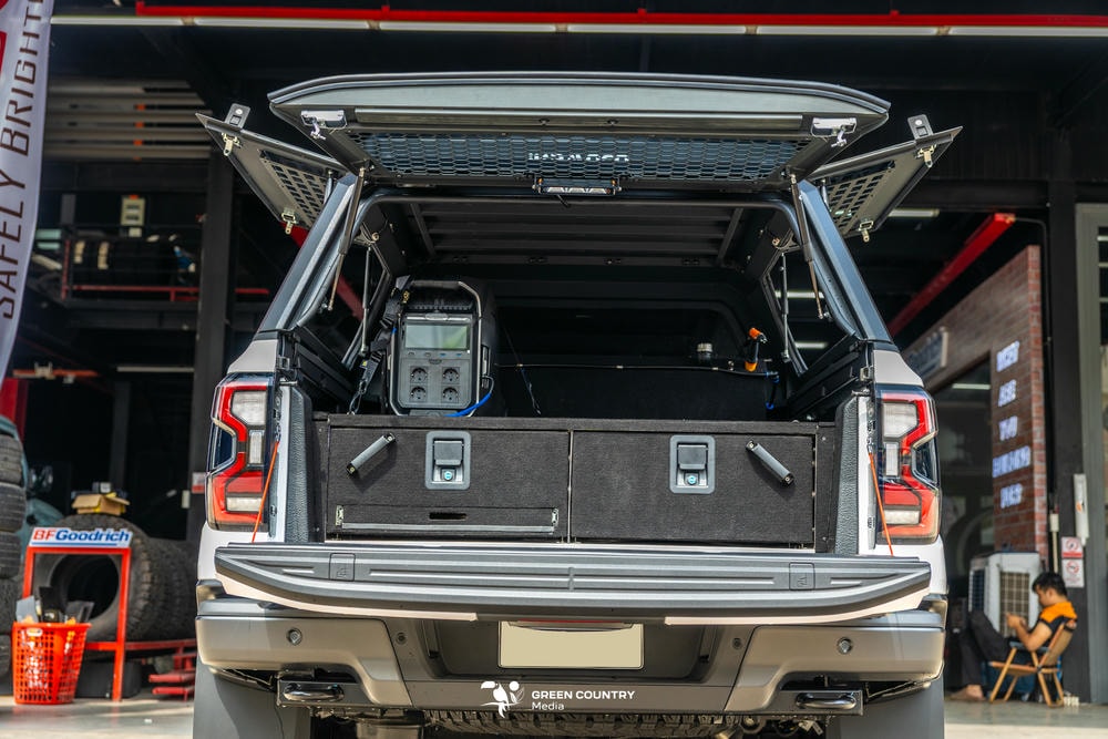 Nắp thùng cao nhôm Cantech SmartCap: Định nghĩa lại không gian lưu trữ