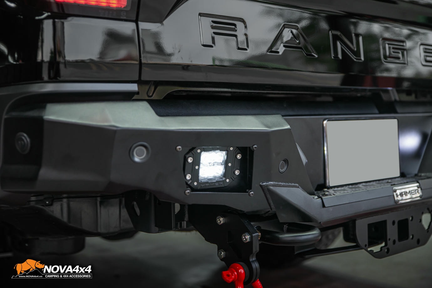 Cận cảnh Cản sau HAMER MX204