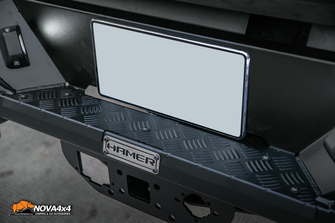 Cận cảnh Cản sau HAMER MX204 Cận cảnh Cản sau HAMER MX204