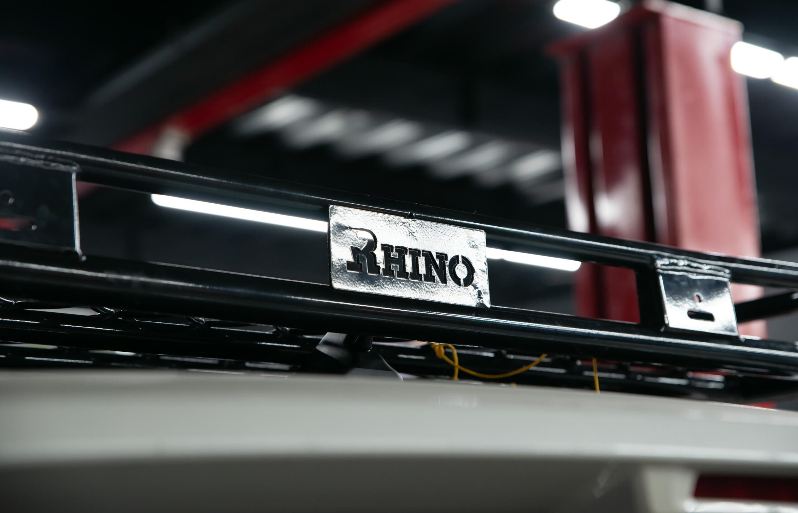 Baga mui Rhino Roof Rack - giải pháp được thiết kế cho Everest, SUV và 7 chỗ Baga mui Rhino Roof Rack - giải pháp được thiết kế cho Everest, SUV và 7 chỗ