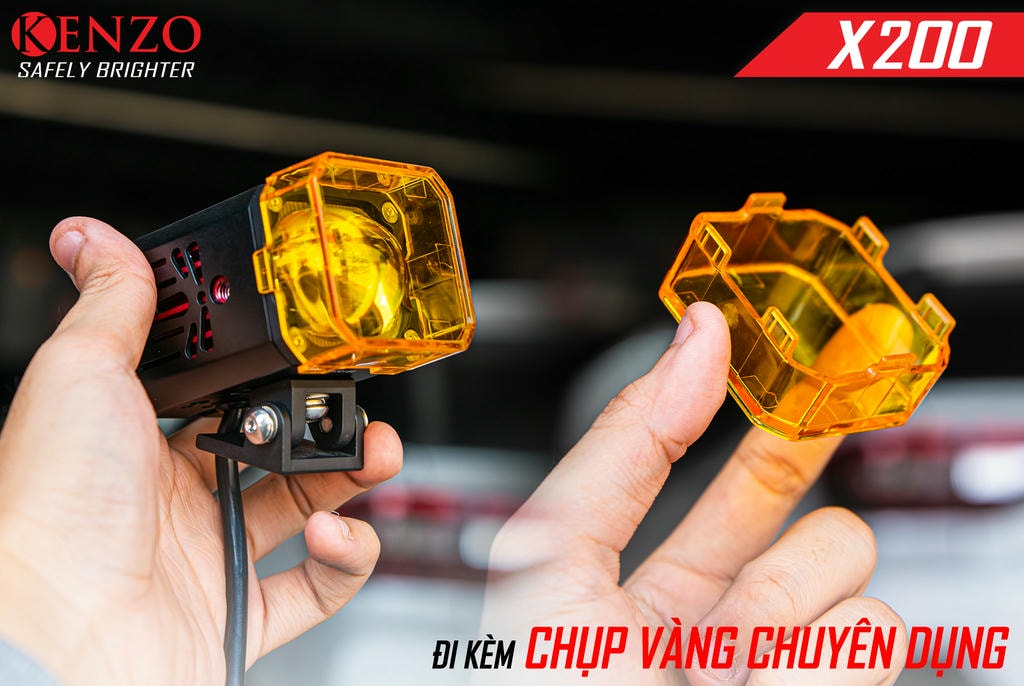 kèm chụp vàng chuyên dụng để tối ưu khi đi sương mù.