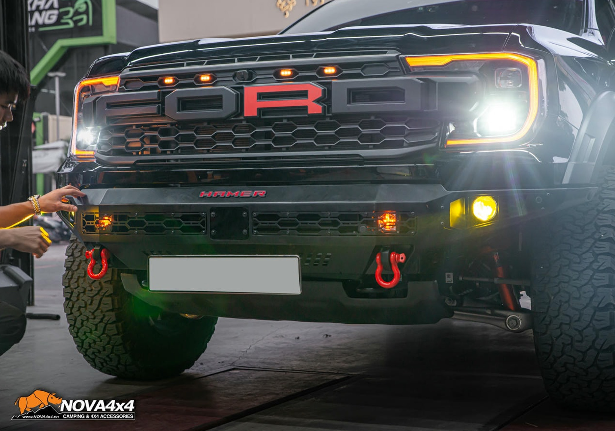 Có nên độ đèn xe Ford hay không? Giải pháp và những lưu ý cần biết khi nâng cấp ánh sáng