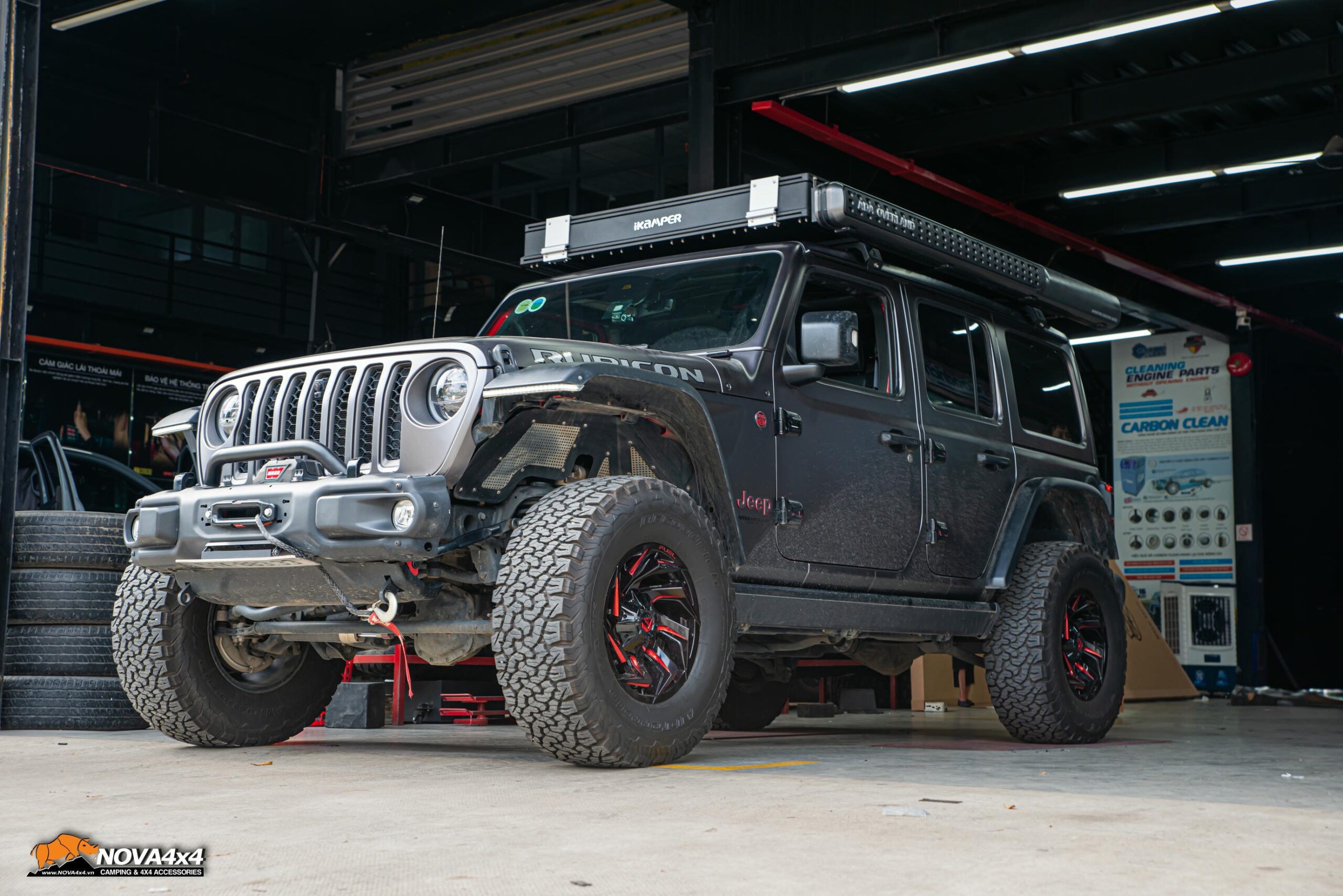 Độ cao 17CM - lắp lều nóc nhưng vẫn an tâm gửi xe trong hầm Độ cao 17CM - lắp lều nóc nhưng vẫn an tâm gửi xe trong hầm