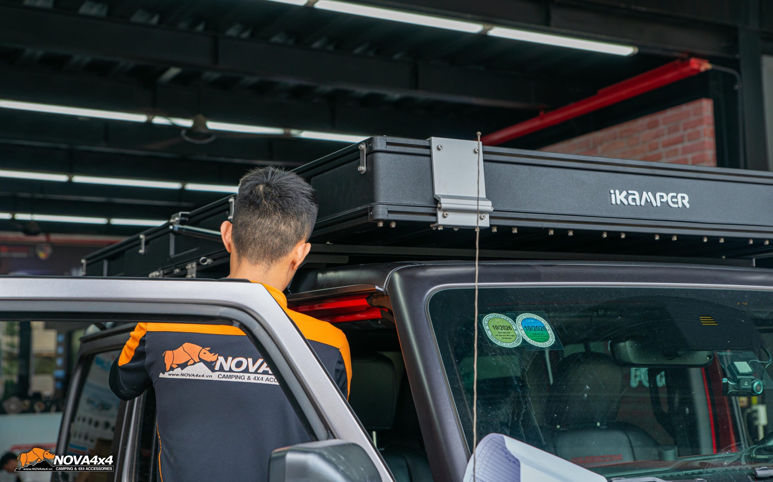 Lắp lều nóc nhưng vẫn gửi xe được trong hầm xe? Lắp lều nóc nhưng vẫn gửi xe được trong hầm xe?