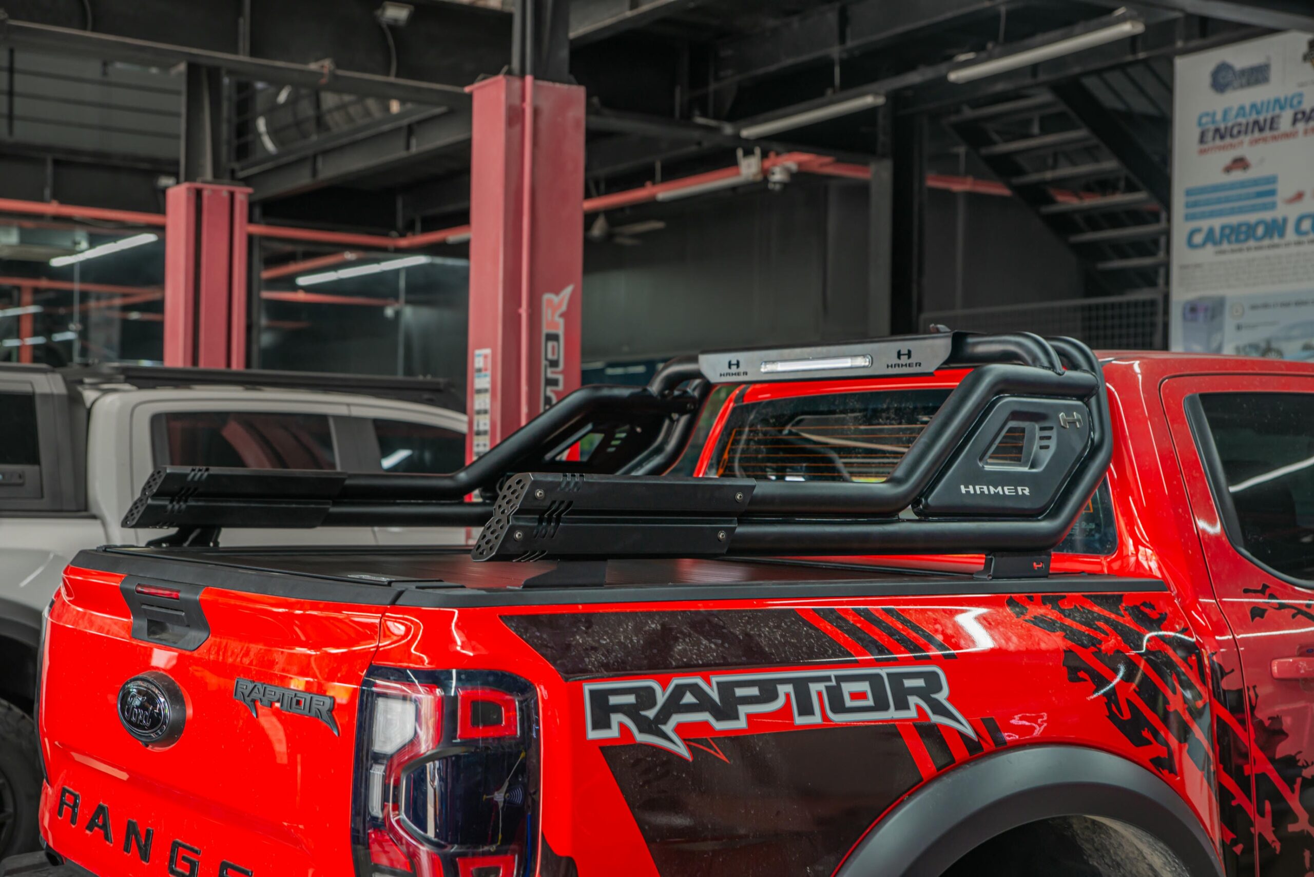 Bản giao hưởng cơ khí: Kết hợp thanh thể thao Hamer Night Fury Series HR2000