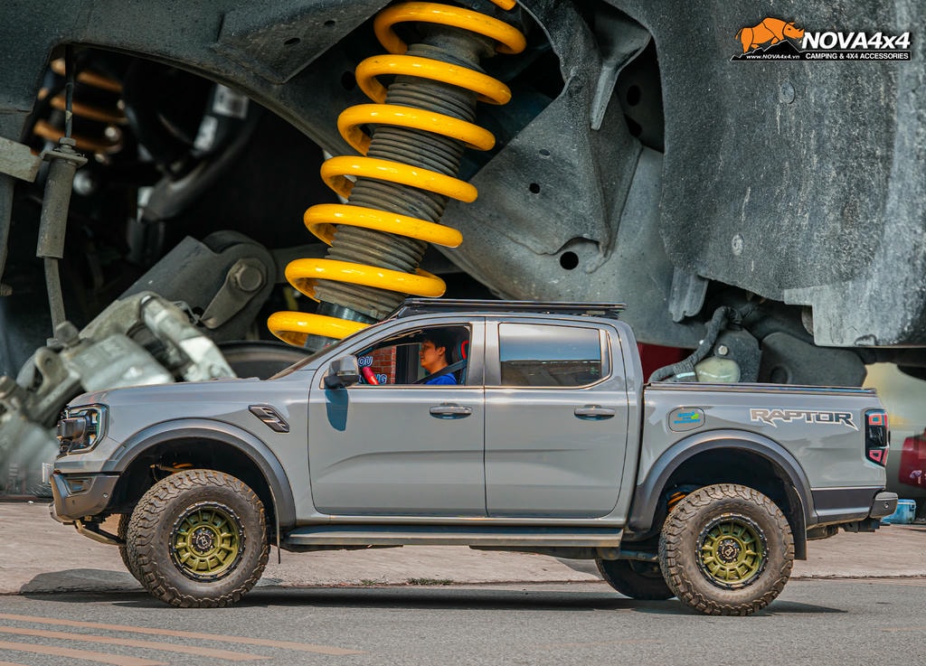 Phương án giúp Raptor tải hàng nặng nhưng đi vẫn êm và hết xệ đuôi