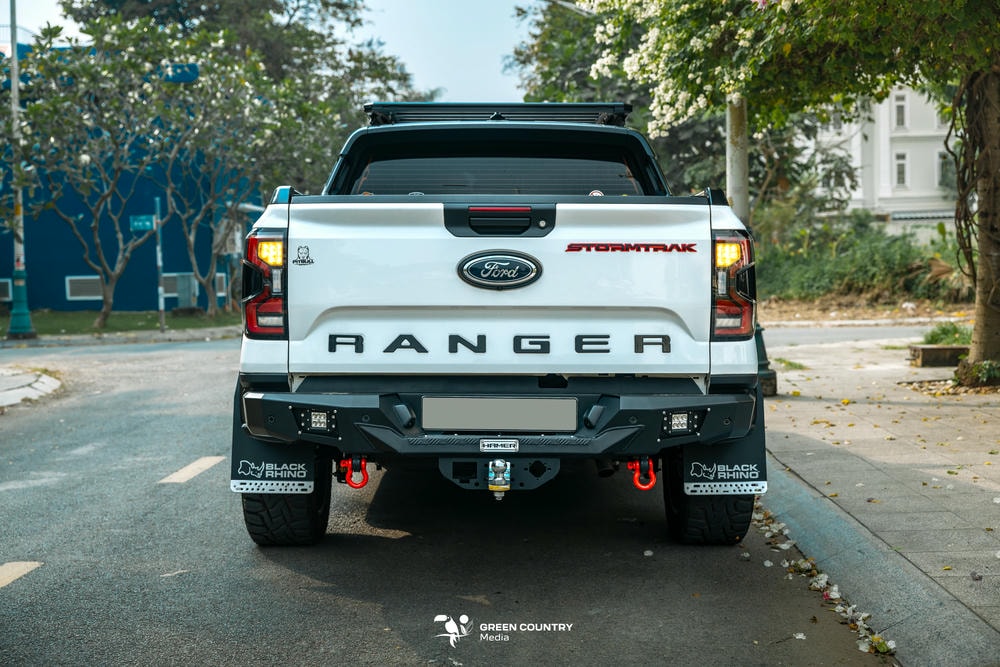 Vè chắn bùn Black Rhino – sạch xe, ngầu dáng: