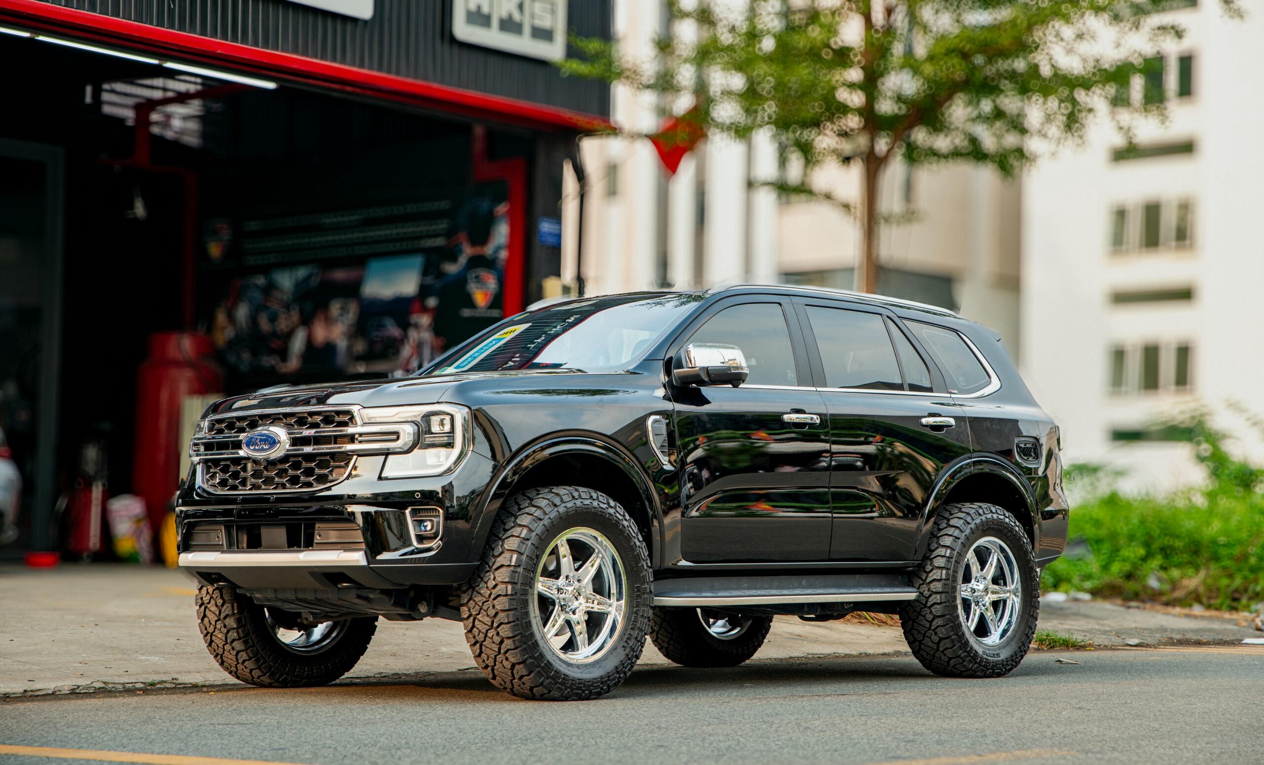 Vì sao nên chọn PPF TeckWrap G75 Titan cho Ford Everest?