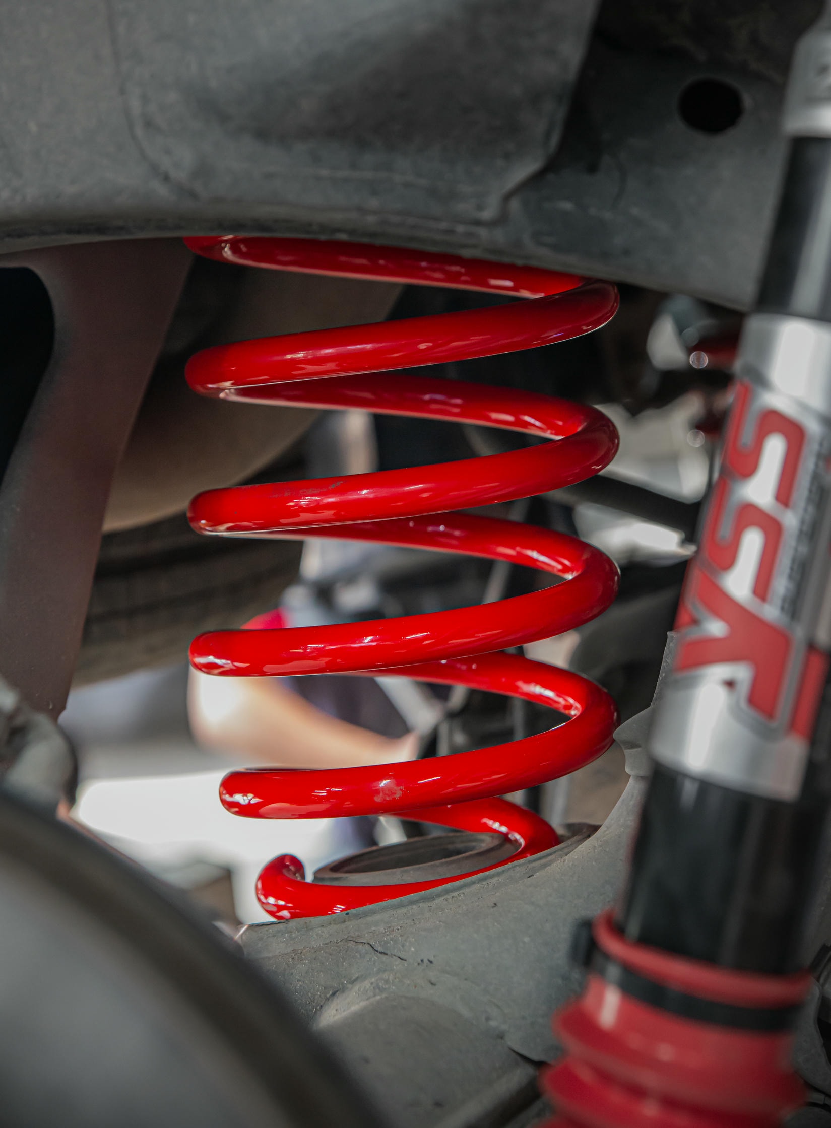 Giảm xóc YSS Z-Series cho Ford Everest Next-Gen – Giải pháp cân bằng hoàn hảo