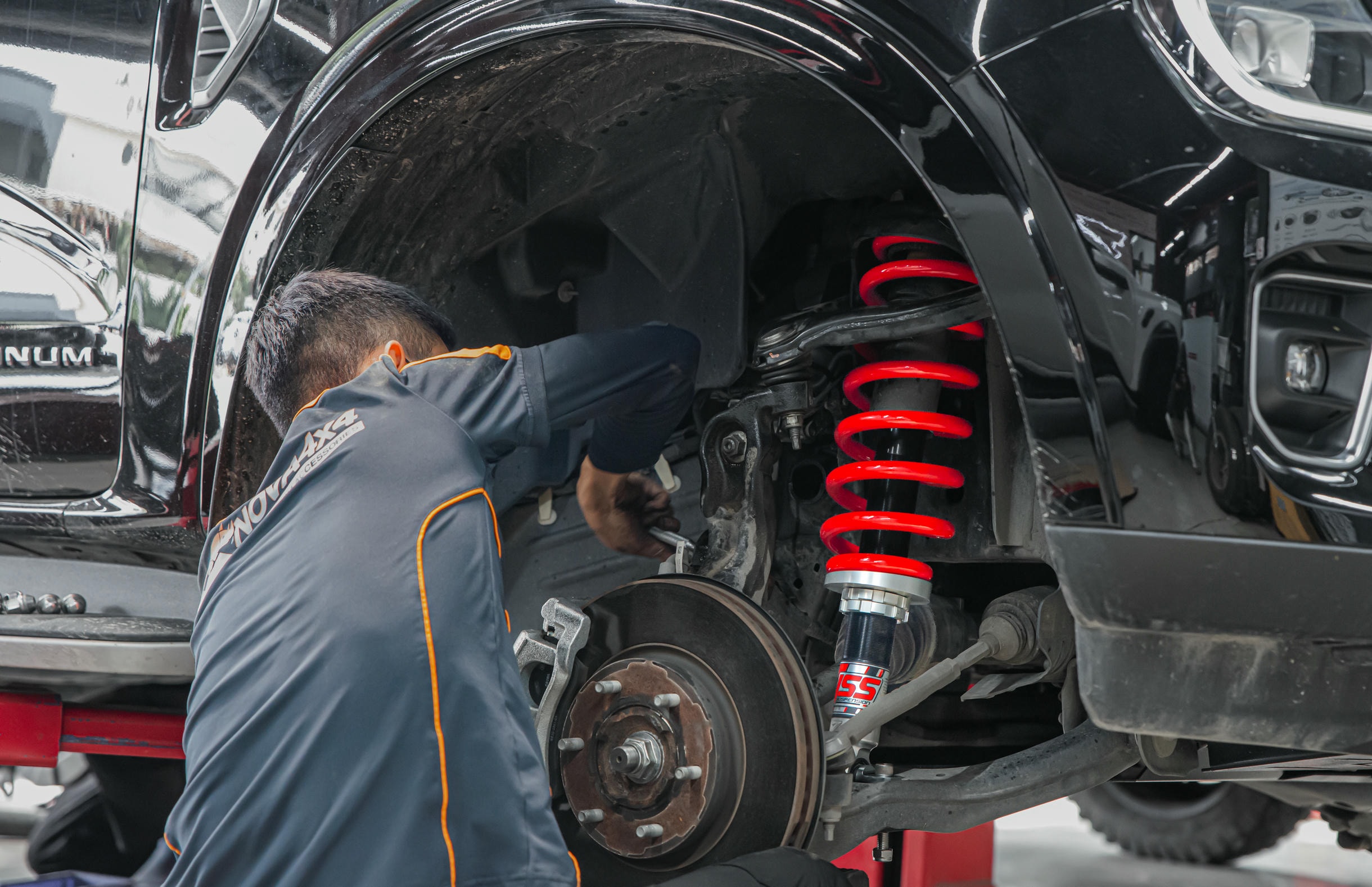 Những điều khách hàng quan tâm khi nâng cấp phuộc Ford Everest