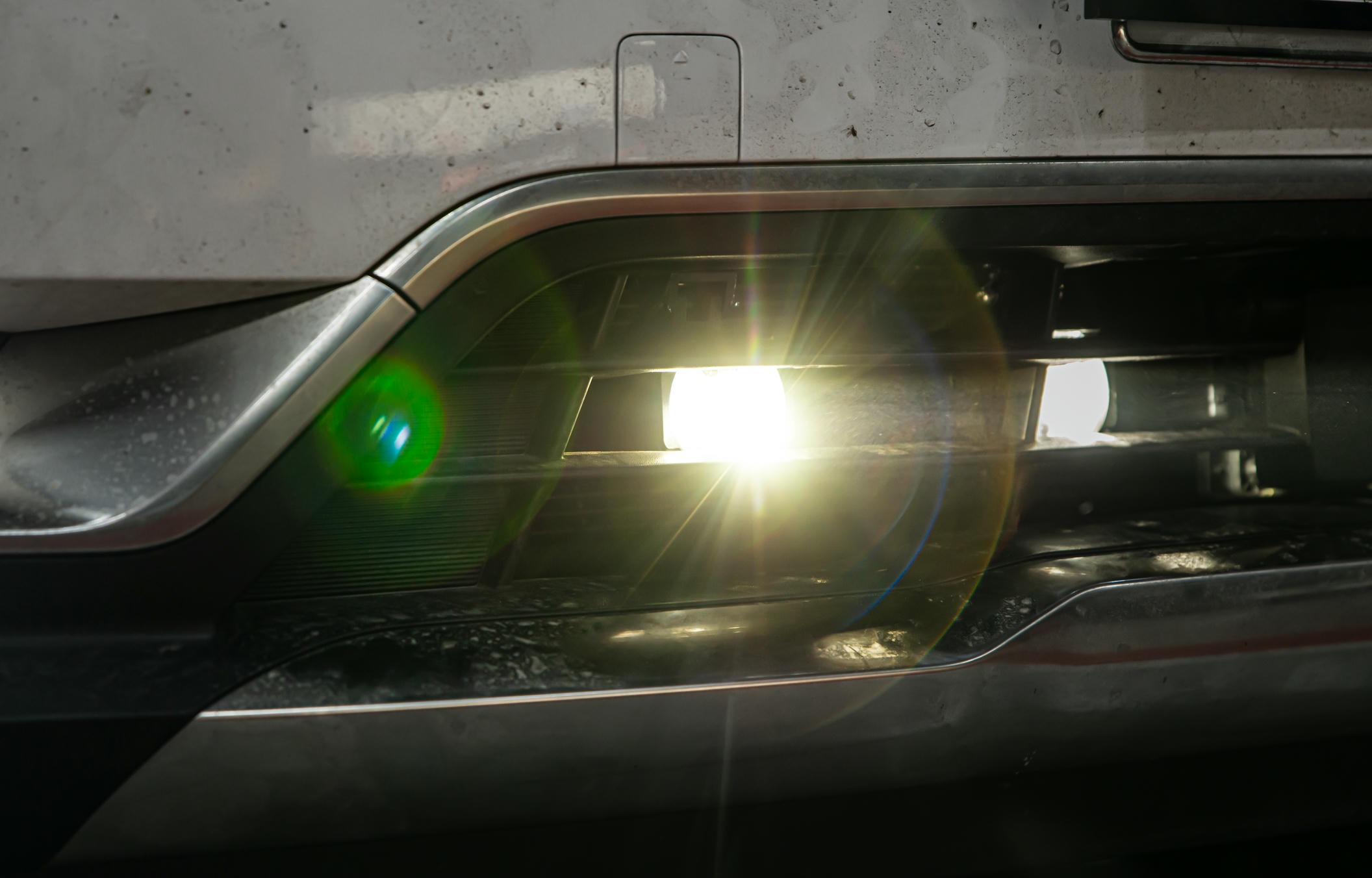 Bi cầu trợ sáng Kenzo CX80: Ánh sáng mạnh mẽ không cần "mổ" đèn zin Bi cầu trợ sáng Kenzo CX80: Ánh sáng mạnh mẽ không cần "mổ" đèn zin