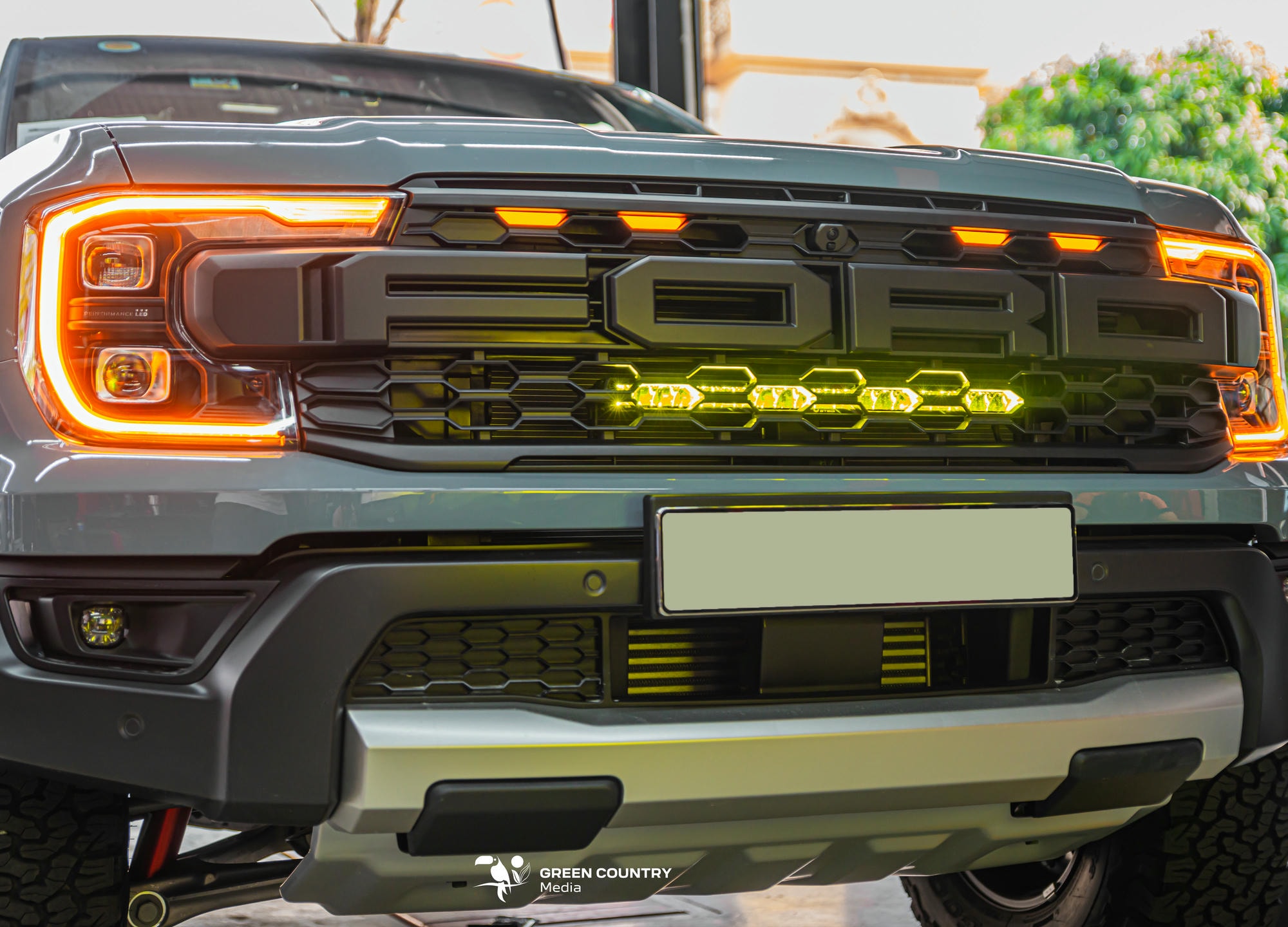 Led Bar Stedi ST1K ánh sáng vàng 3000K - xuyên sương, đi mưa, an toàn