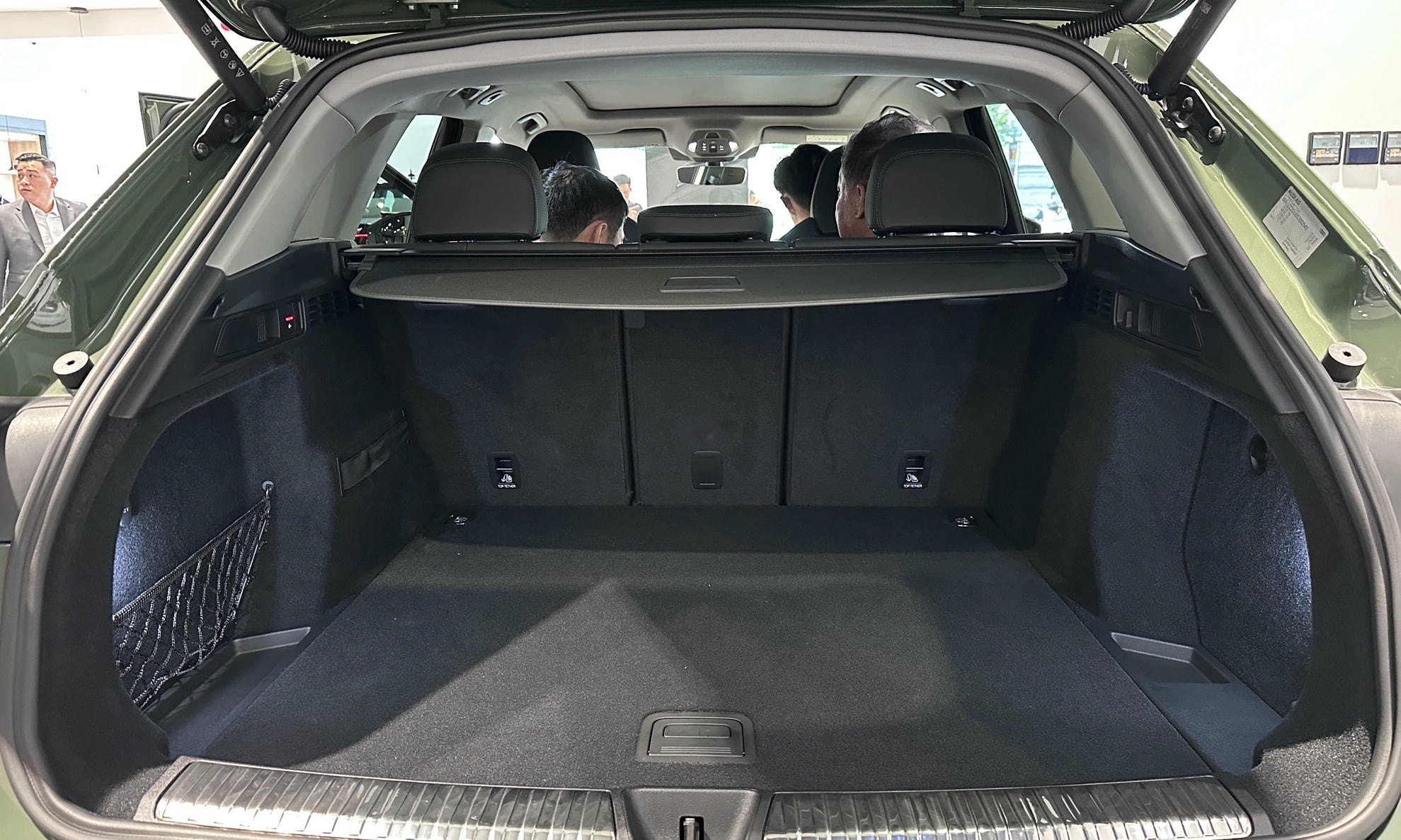 Cốp xe ( Ảnh: Thành Nhạn) -VNExpress