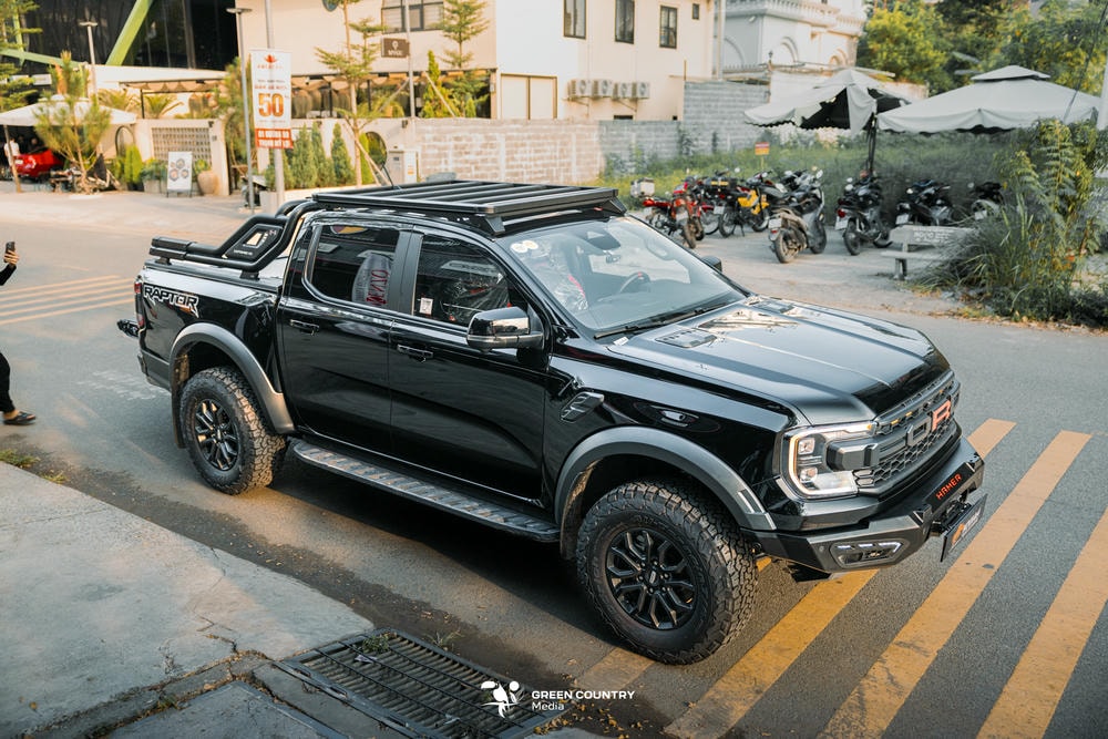 Sự khác biệt giữa bản Raptor độ bài bản và combo "rẻ tiền"