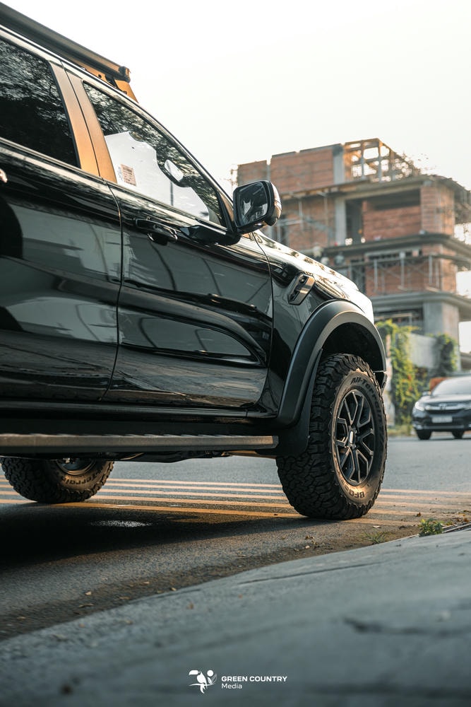 Sự khác biệt giữa bản Raptor độ bài bản và combo "rẻ tiền"