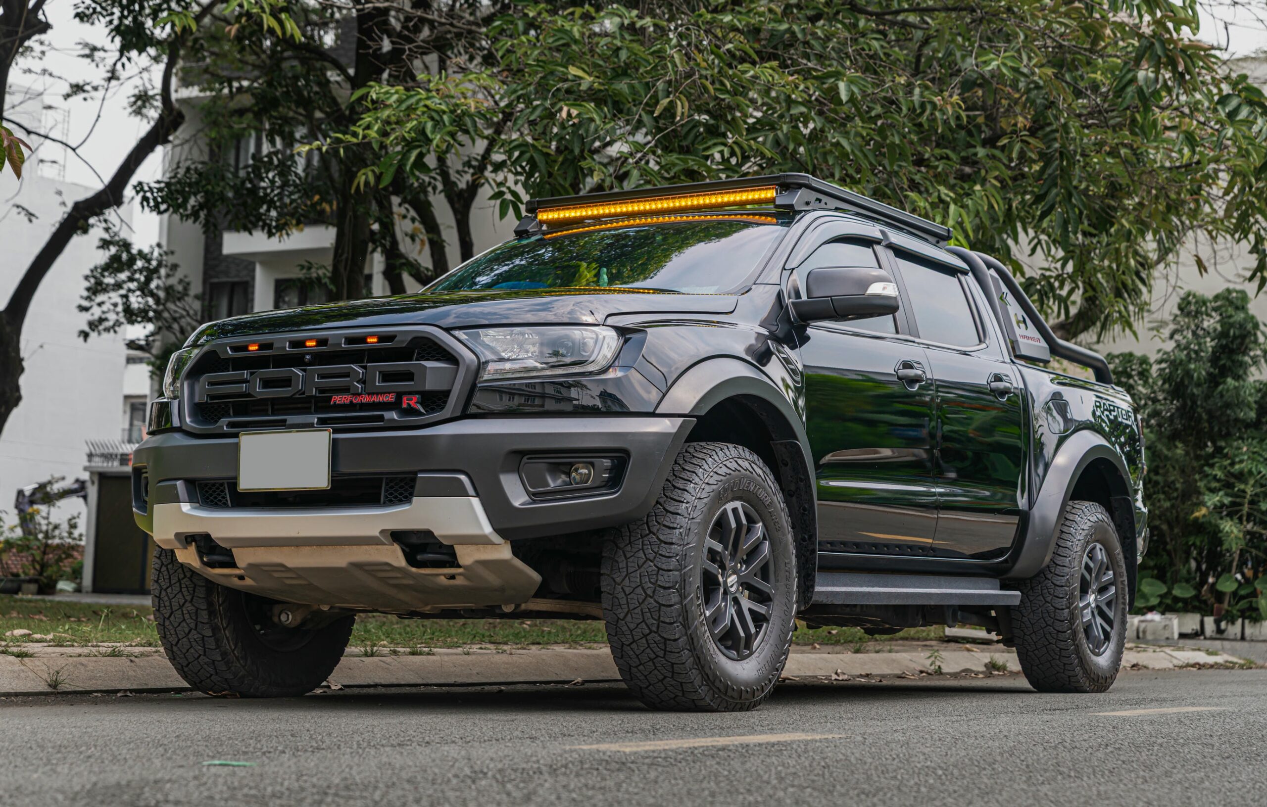 Nâng cấp đèn Ford RAnger Raptor với Stedi ST3K