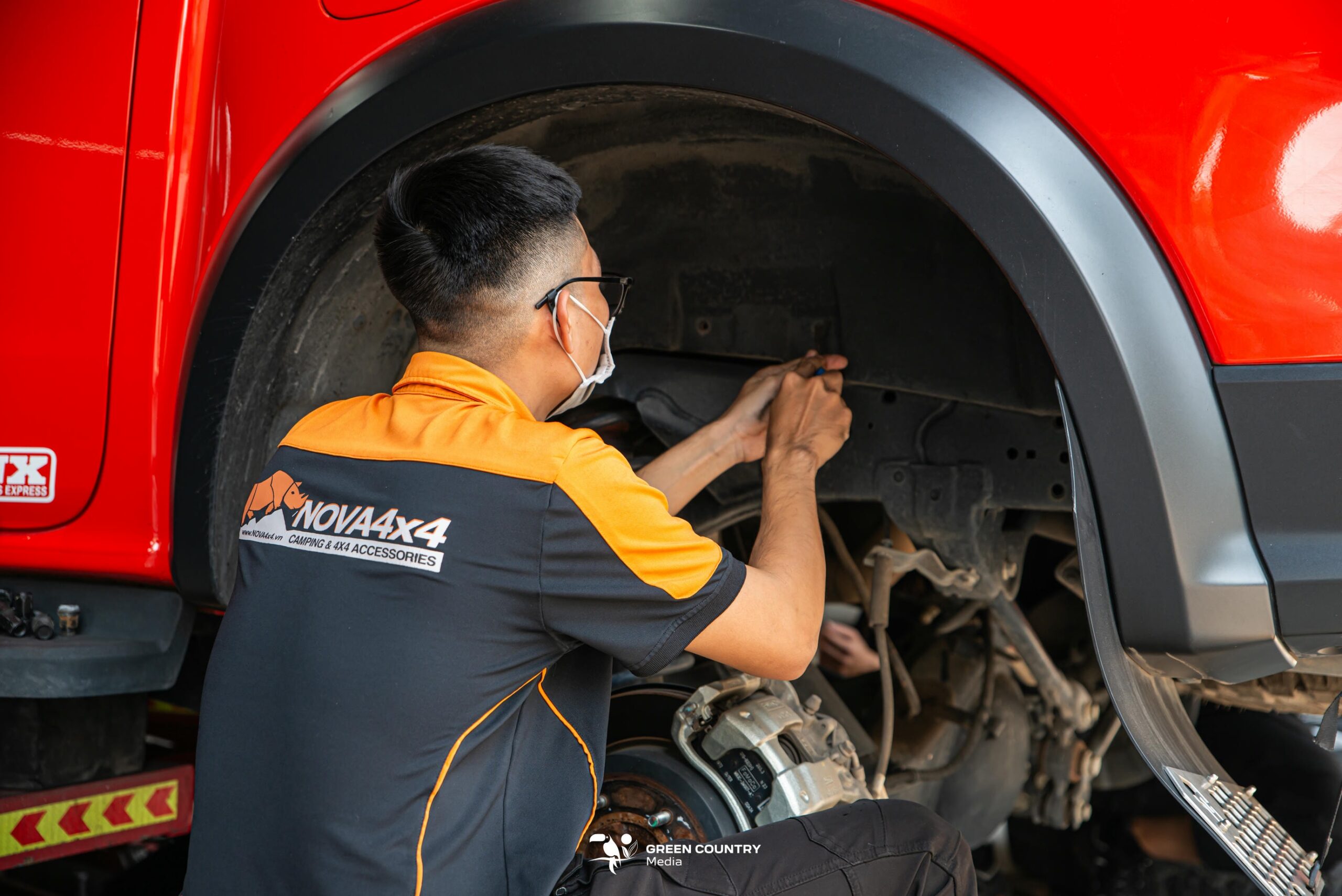 Yếu điểm cốt lõi của lò xo nguyên bản Ford Ranger Raptor Yếu điểm cốt lõi của lò xo nguyên bản Ford Ranger Raptor