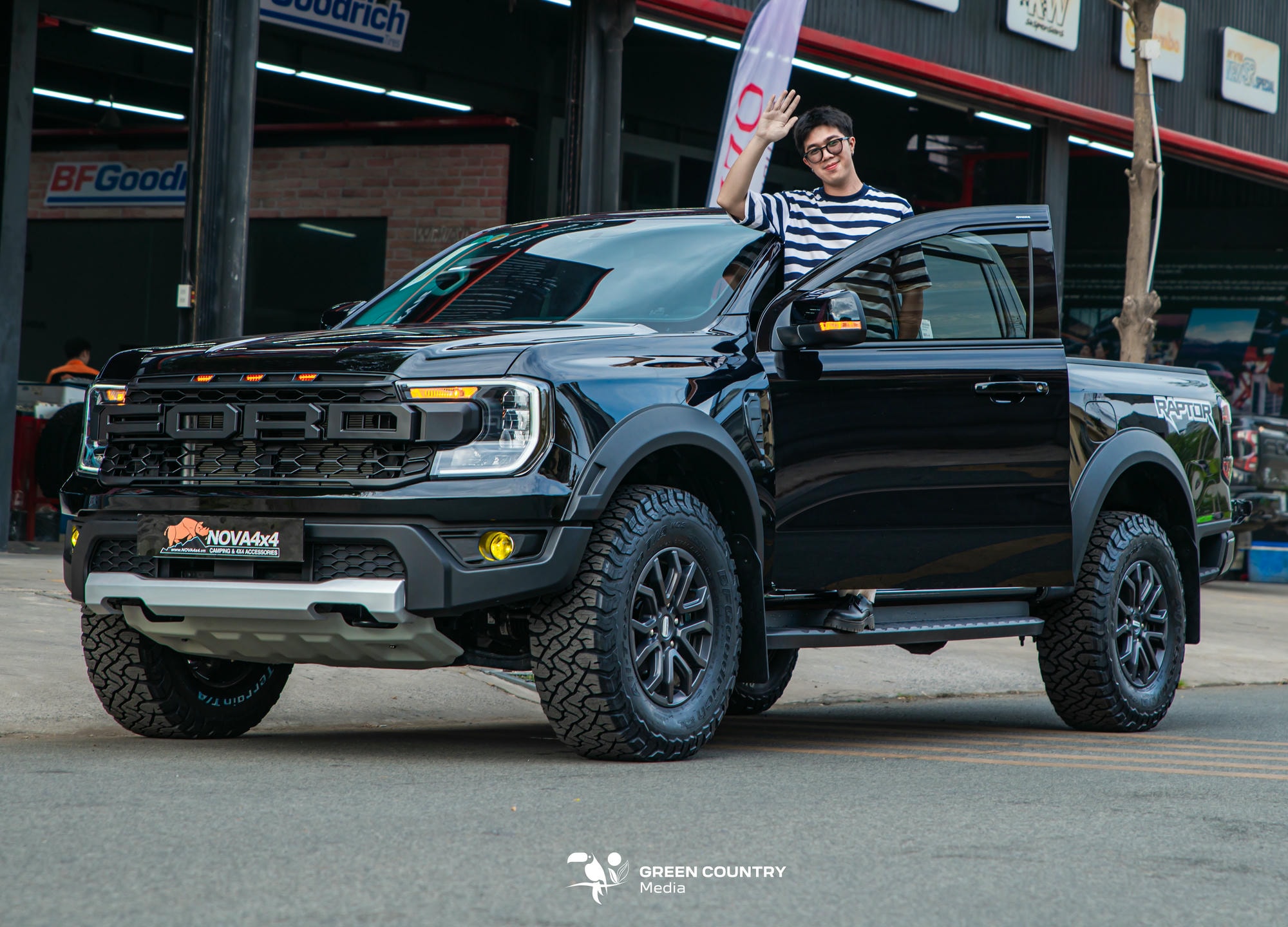 Ford Ranger XLS lên Bodykit Raptor: Giải pháp lột xác hoàn hảo với chi phí tối ưu