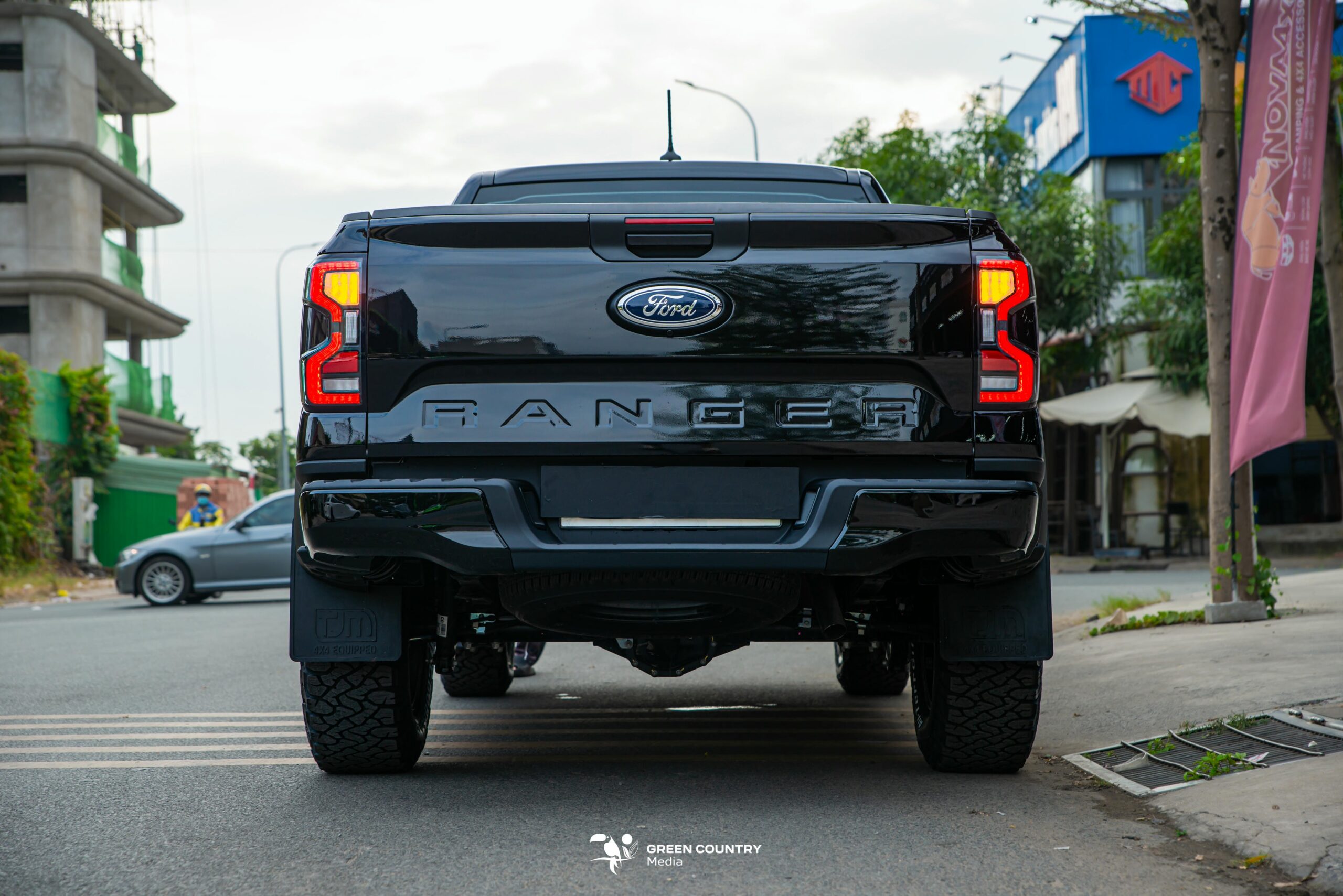 Các hạng mục chính khi lên form Raptor cho Ford Ranger XLS