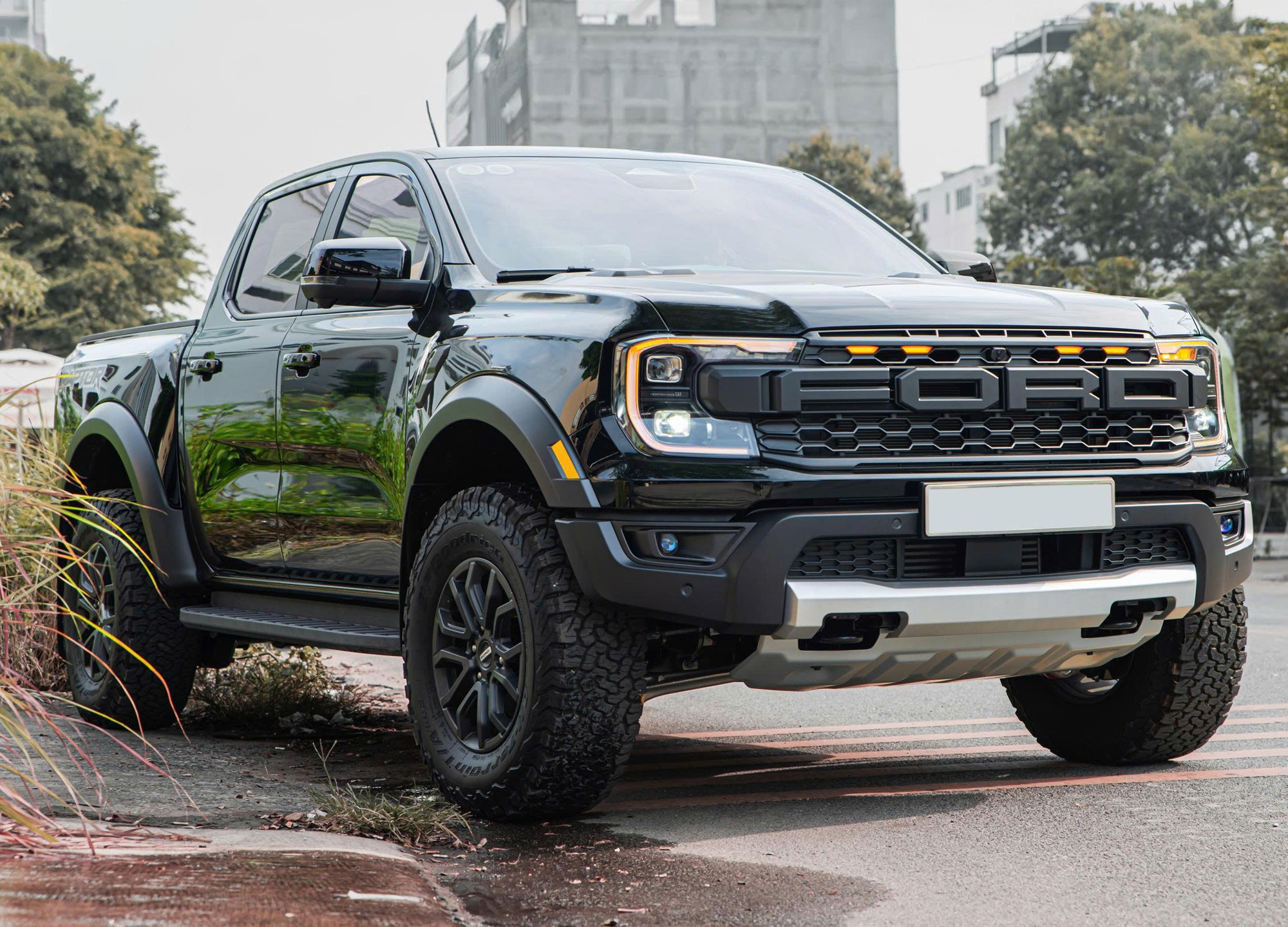 Xe Bán Tải Tháng 1/2026: Ford Ranger Thống Trị, Isuzu D-Max Tăng Trưởng Kỷ Lục