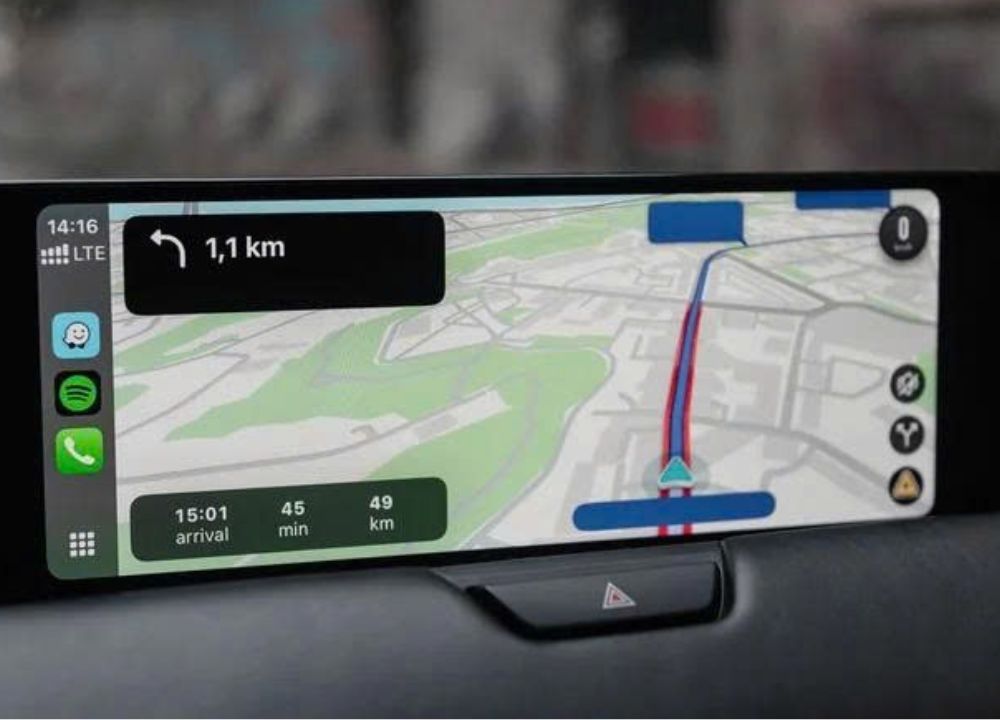 Khai tử đồng hồ vật lý và nguy cơ mất Apple CarPlay