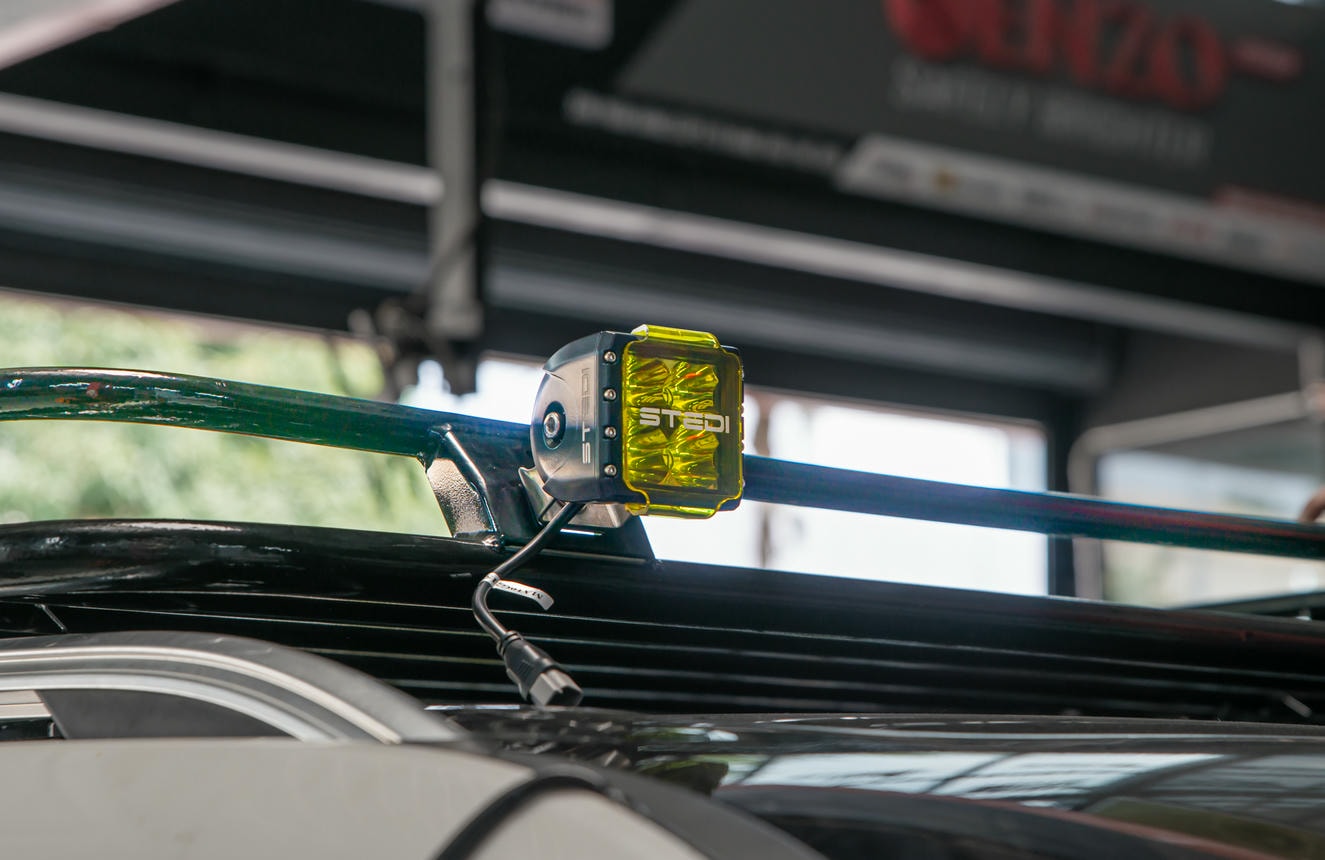 Đèn Led vuông Stedi C4 Dual Lens - trợ sáng cho anh em hay đi camping, off-road