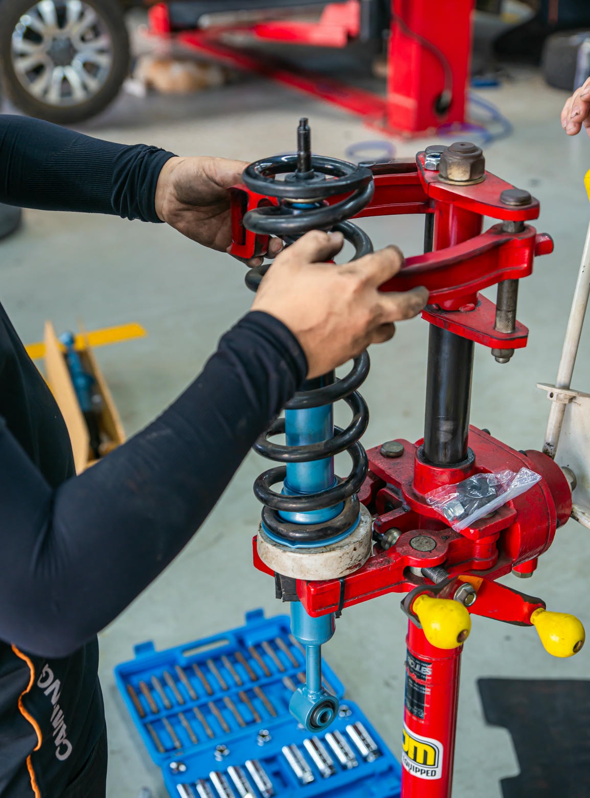 phuộc Toyota Fortuner hiệu năng cao KYB New SR