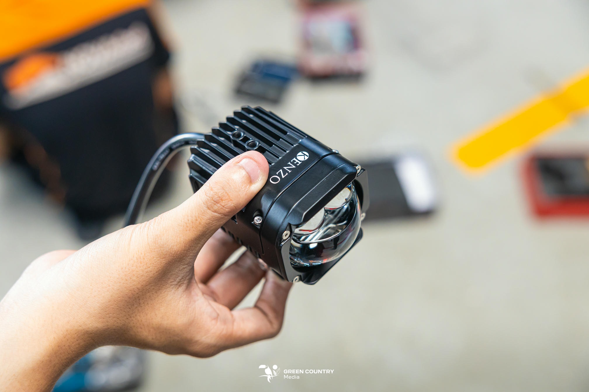 Kenzo Cx80 V2 - Kỷ nguyên mới của công nghệ đèn trợ sáng văn minh