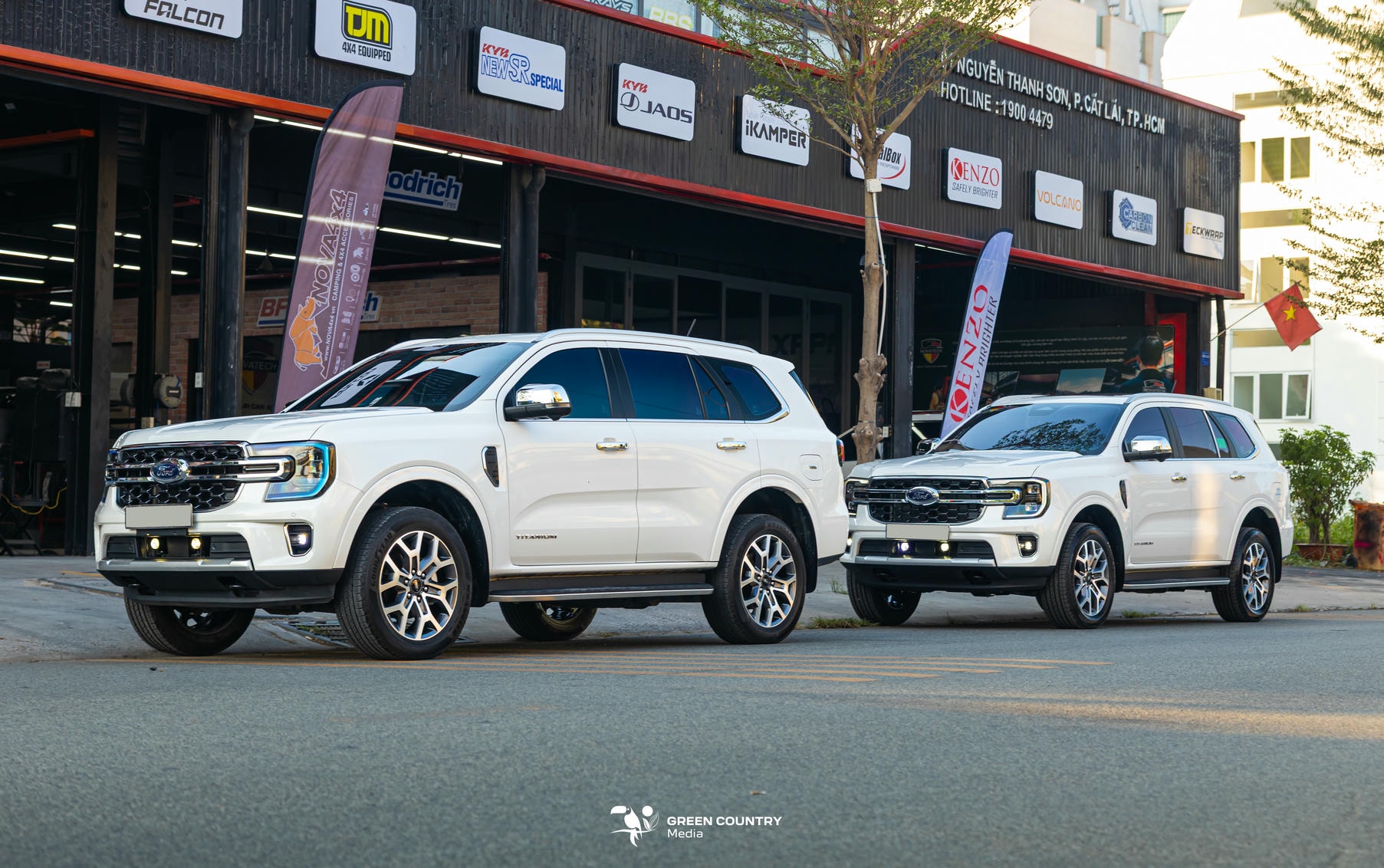 Những lưu ý "sống còn" khi độ đèn cho anh em Ford Everest