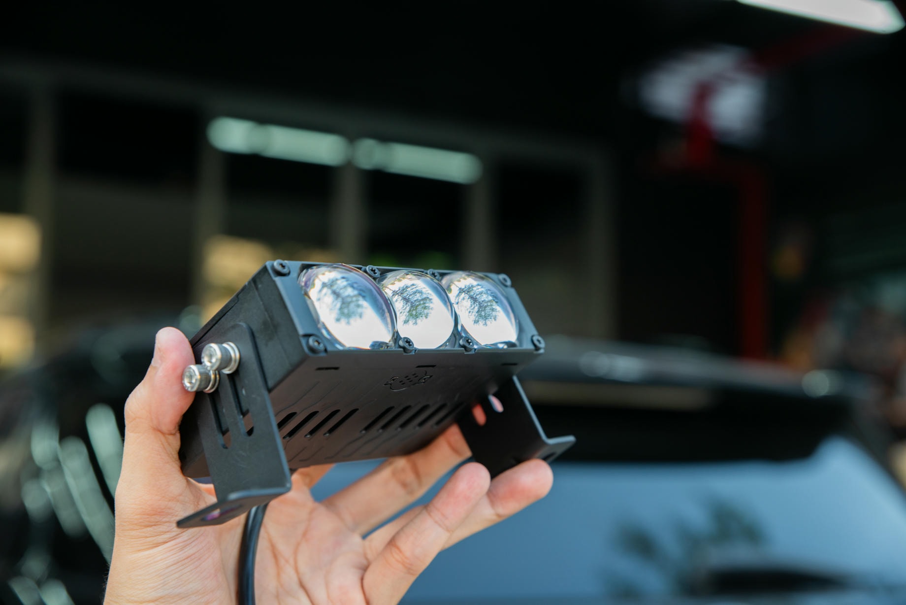 độ đèn tăng sáng Ford Exporer