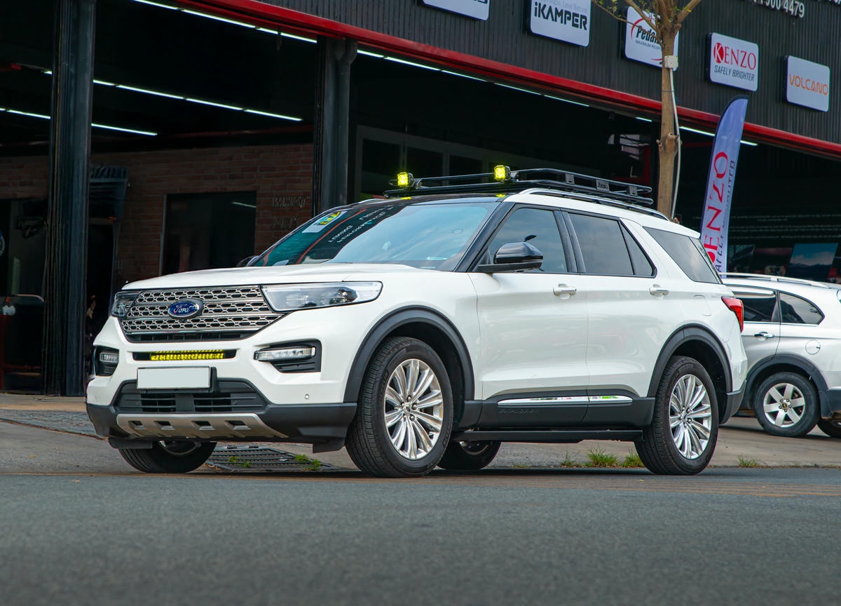 Độ Ford Explorer: Combo Baga Rhino & Led Stedi "Phá Đảo" Mọi Cung Đường