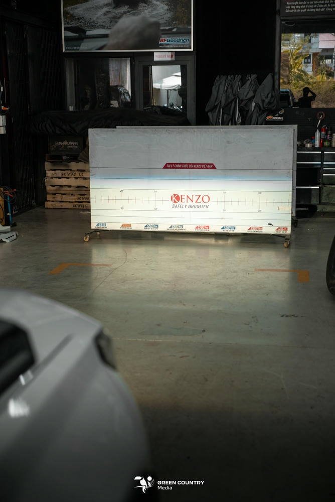 Độ đèn Toyota Hilux 2026