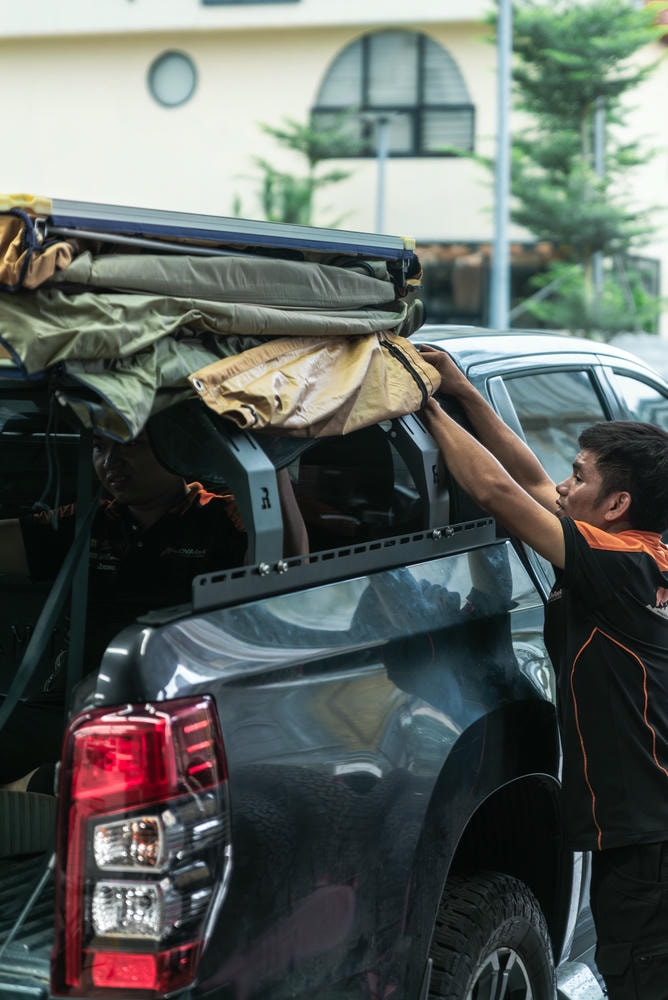 Lắp đặt lều nóc Triton TJM Yulara