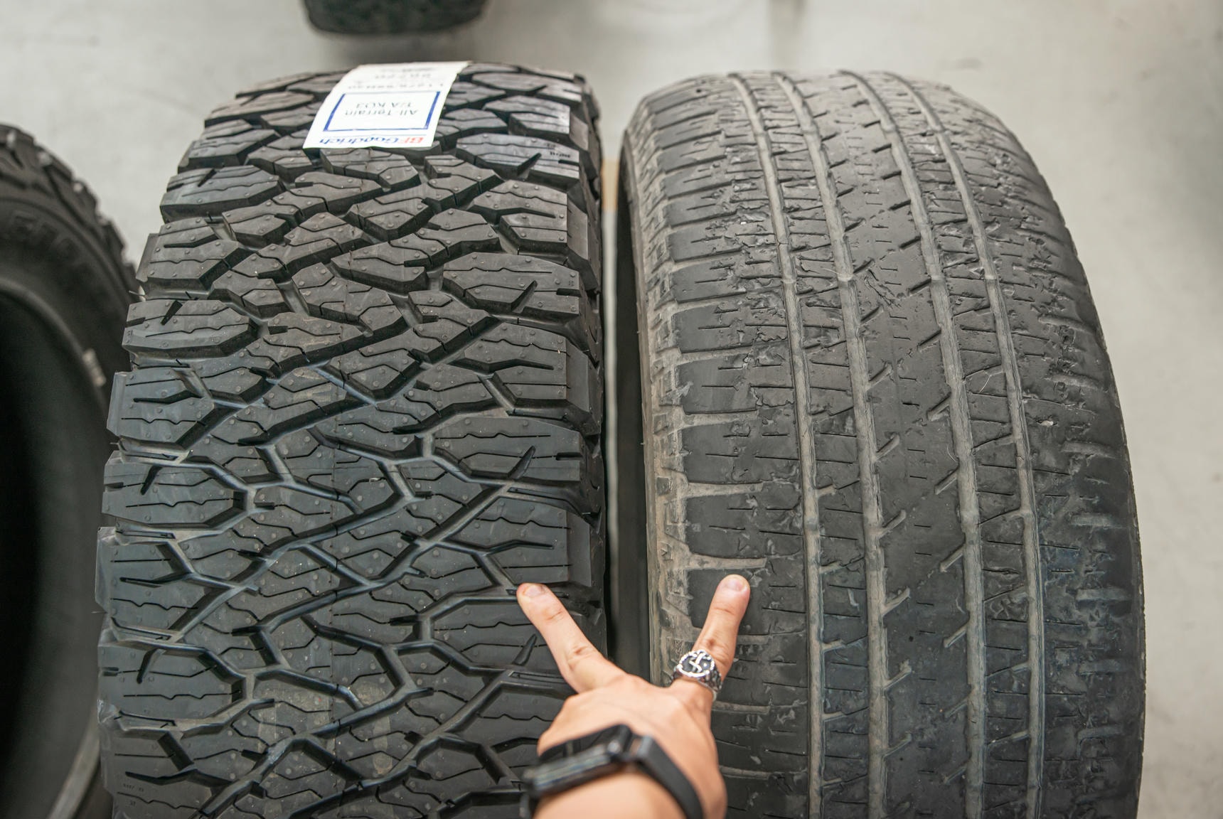 Thông số lốp nguyên bản Toyota Tundra và bài toán nâng cấp