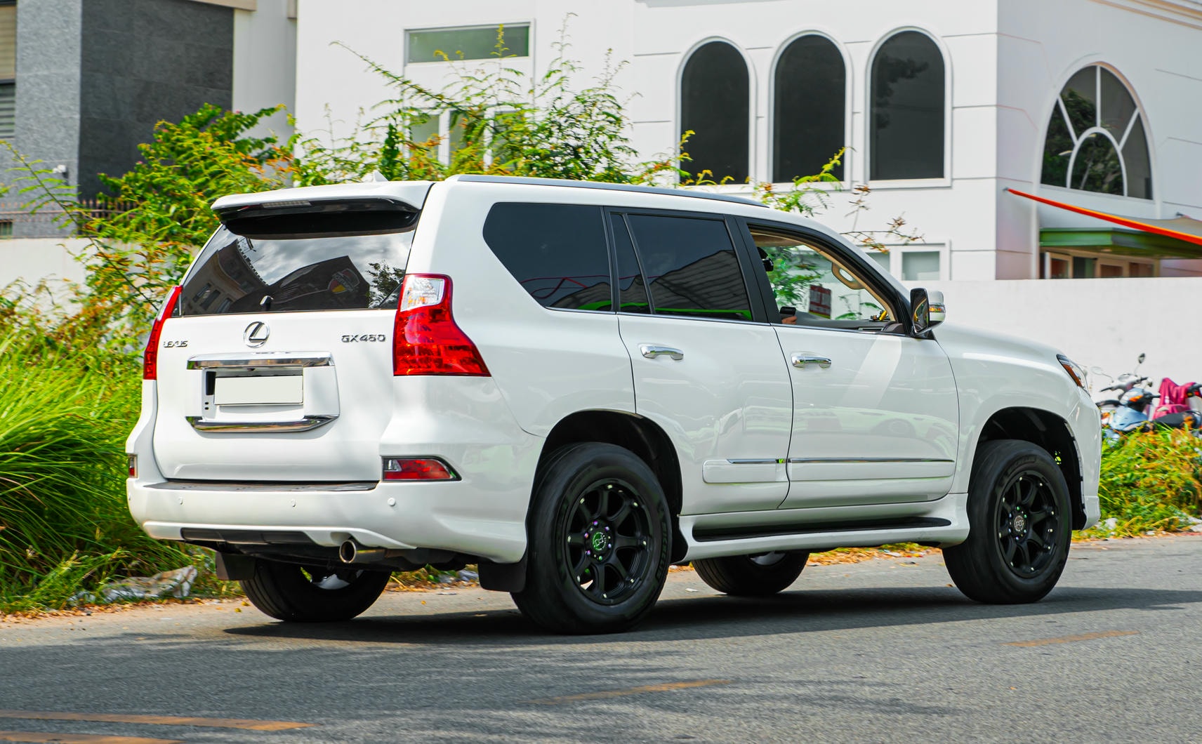 Ưu điểm vượt trội của mâm Black Rhino Glamis cho Lexus