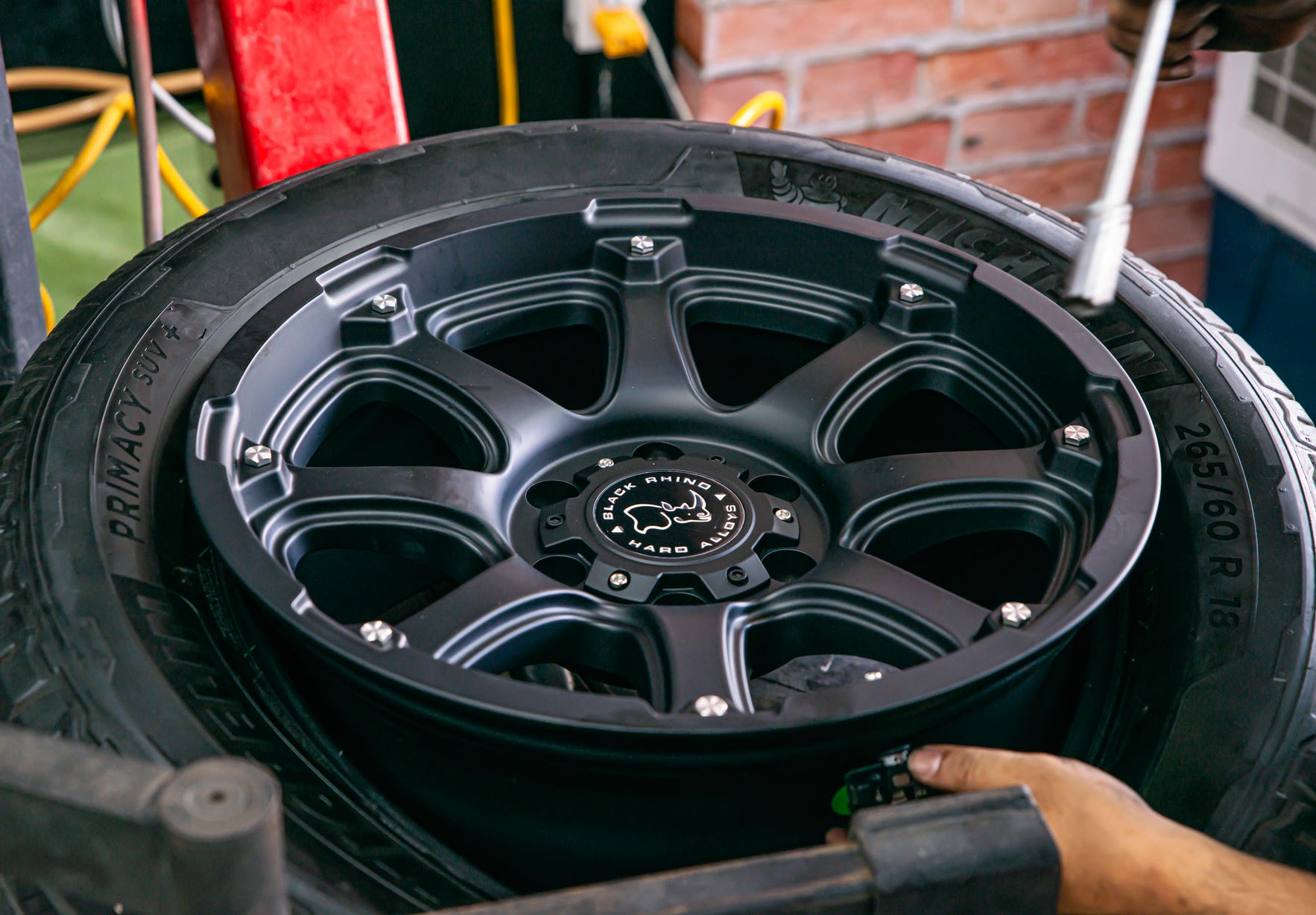 Những gì anh em cần lưu ý khi độ mâm Lexus GX460