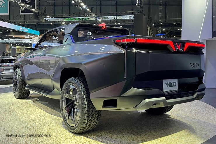 Vinfast VF Wild đứng hiên ngang trong phân khúc bán tải cỡ trung với một diện mạo không thể trộn lẫn.