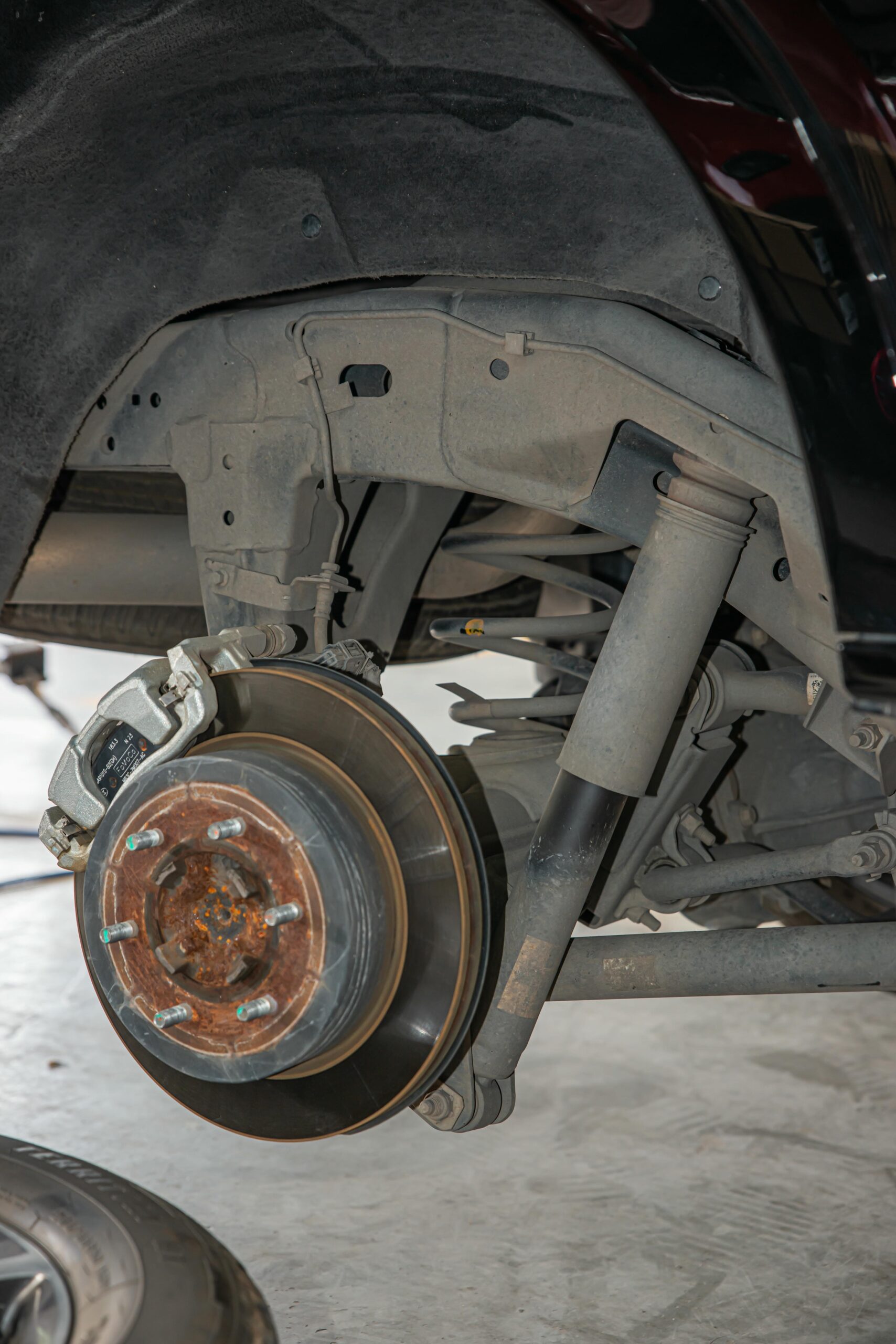 Hệ thống giảm xóc nguyên bản Ford Everest: Tiện dụng nhưng chưa tối ưu