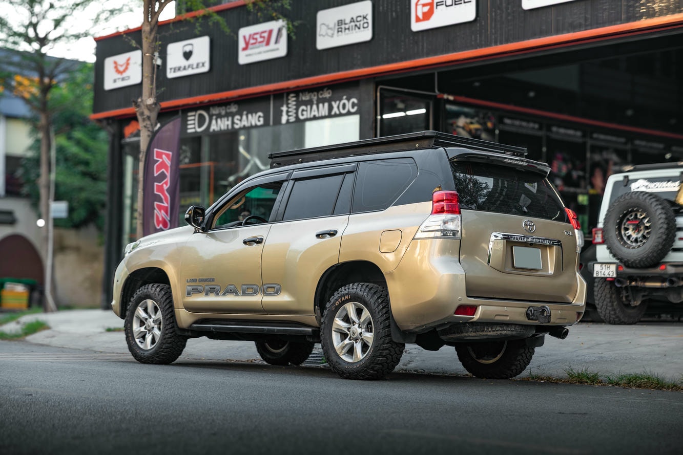 Baga cho Land Cruiser Prado: Phụ kiện hoàn hảo cho những chuyến hành trình